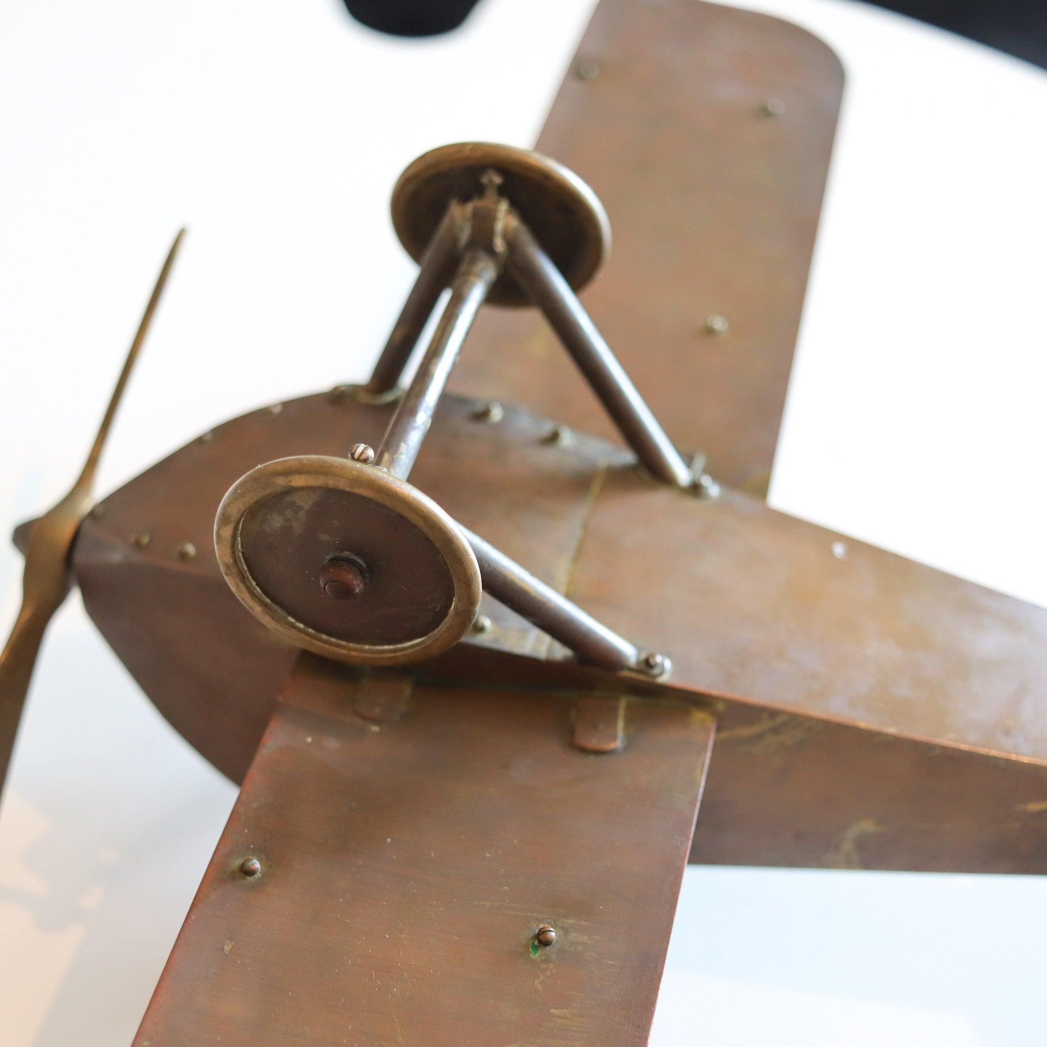 FRANZÖSISCH 1915 Mechanische WWI Doppeldecker Flugzeug Skala Modell In Kupfer und Bronze im Angebot 4