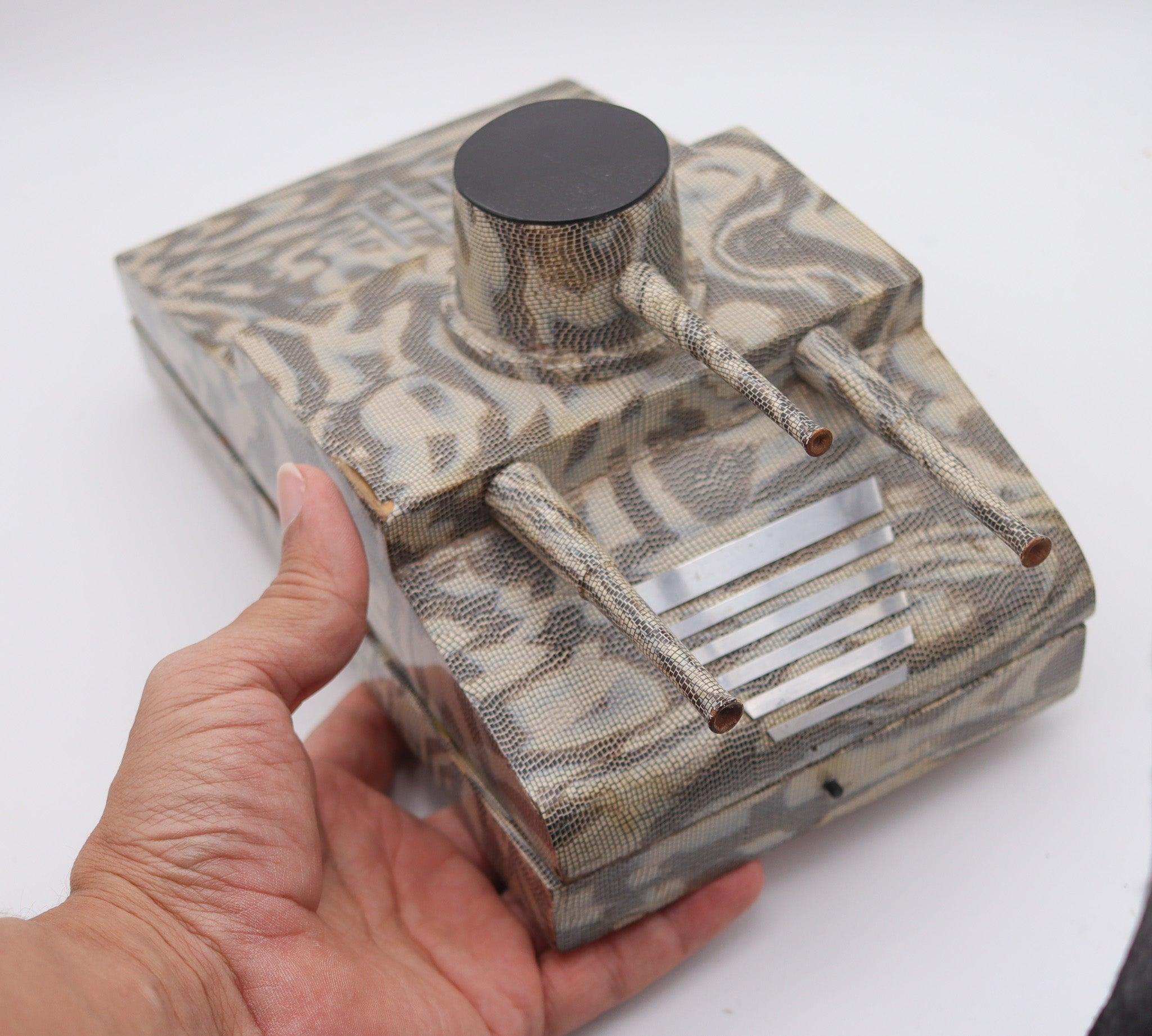 FRENCH 1918 Art-Deco Lacquered Desk Cigar Box In The Shape of a WWI Tank In Good Condition For Sale In Miami, FL