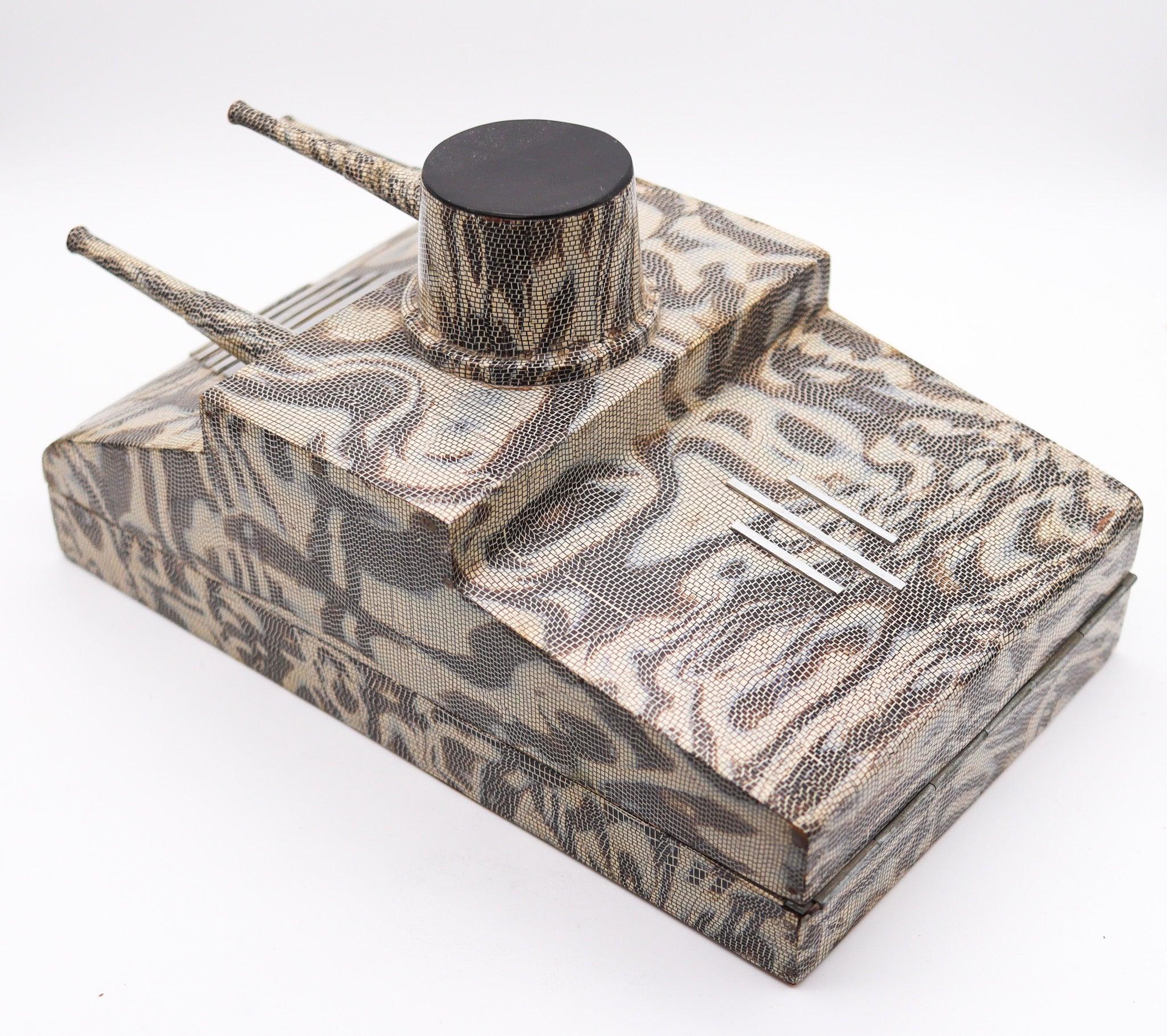 FRENCH 1918 Art-Deco Lacquered Desk Cigar Box In The Shape of a WWI Tank For Sale 1