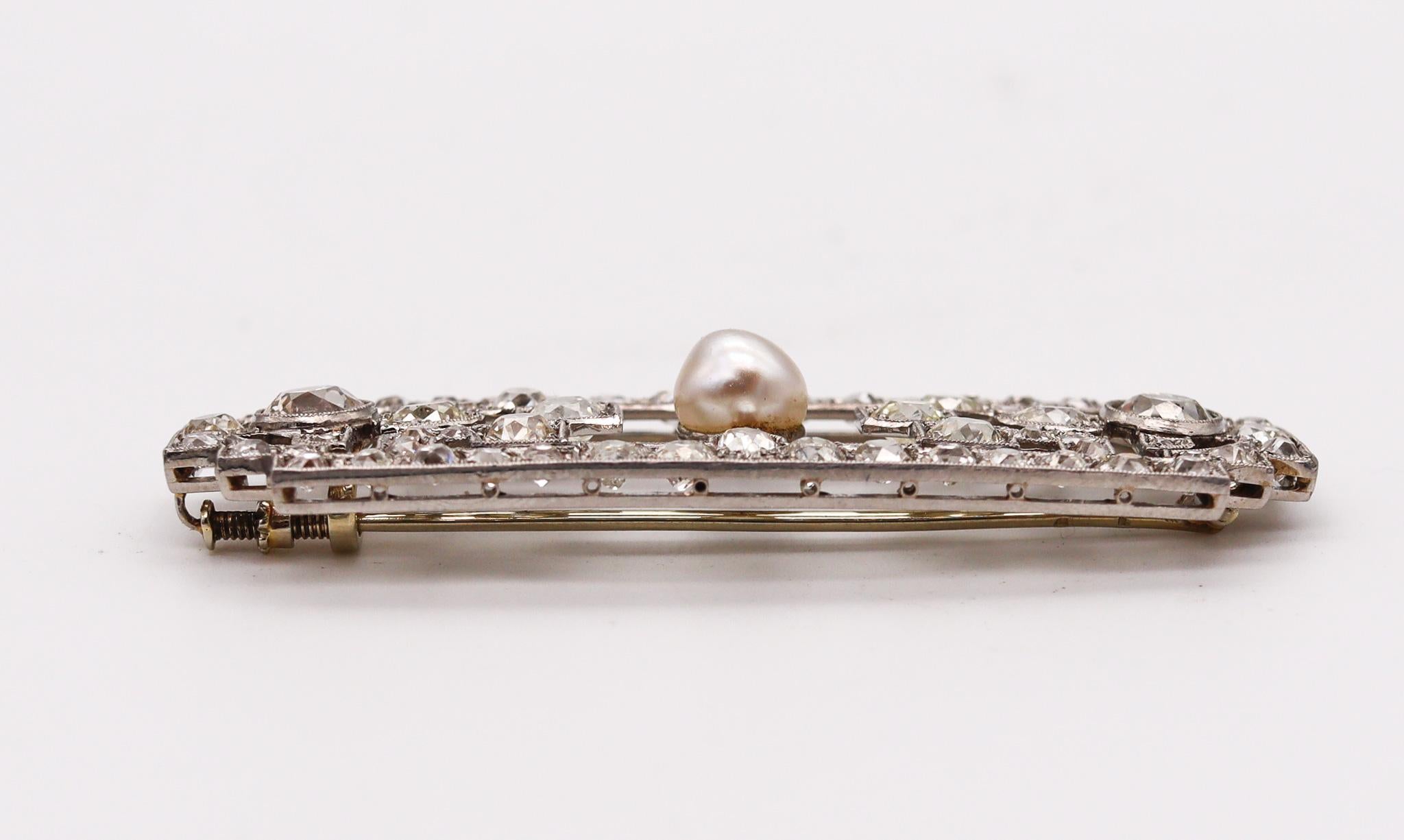 French 1920 Art Deco Geometric Brooch in Platinum with 10.70ctw in Diamonds In Excellent Condition For Sale In Miami, FL
