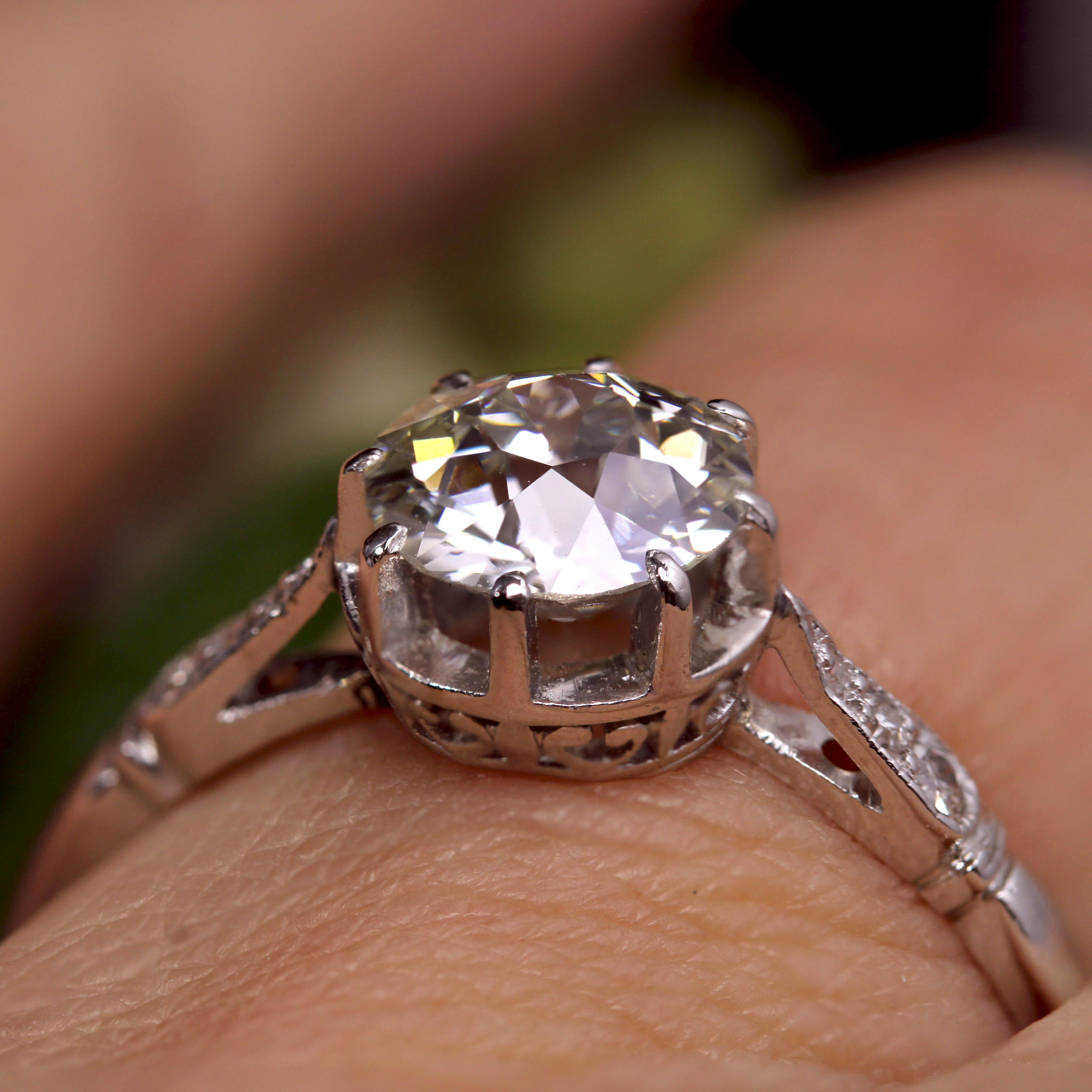 French 1920s 1.10 Carat Diamond Platinum Solitaire Ring 11