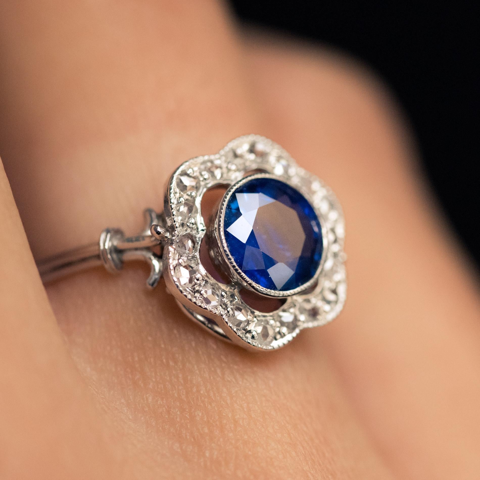 French 1920s Art Deco 1.23 Carat Sapphire Diamonds Platinum Ring 8