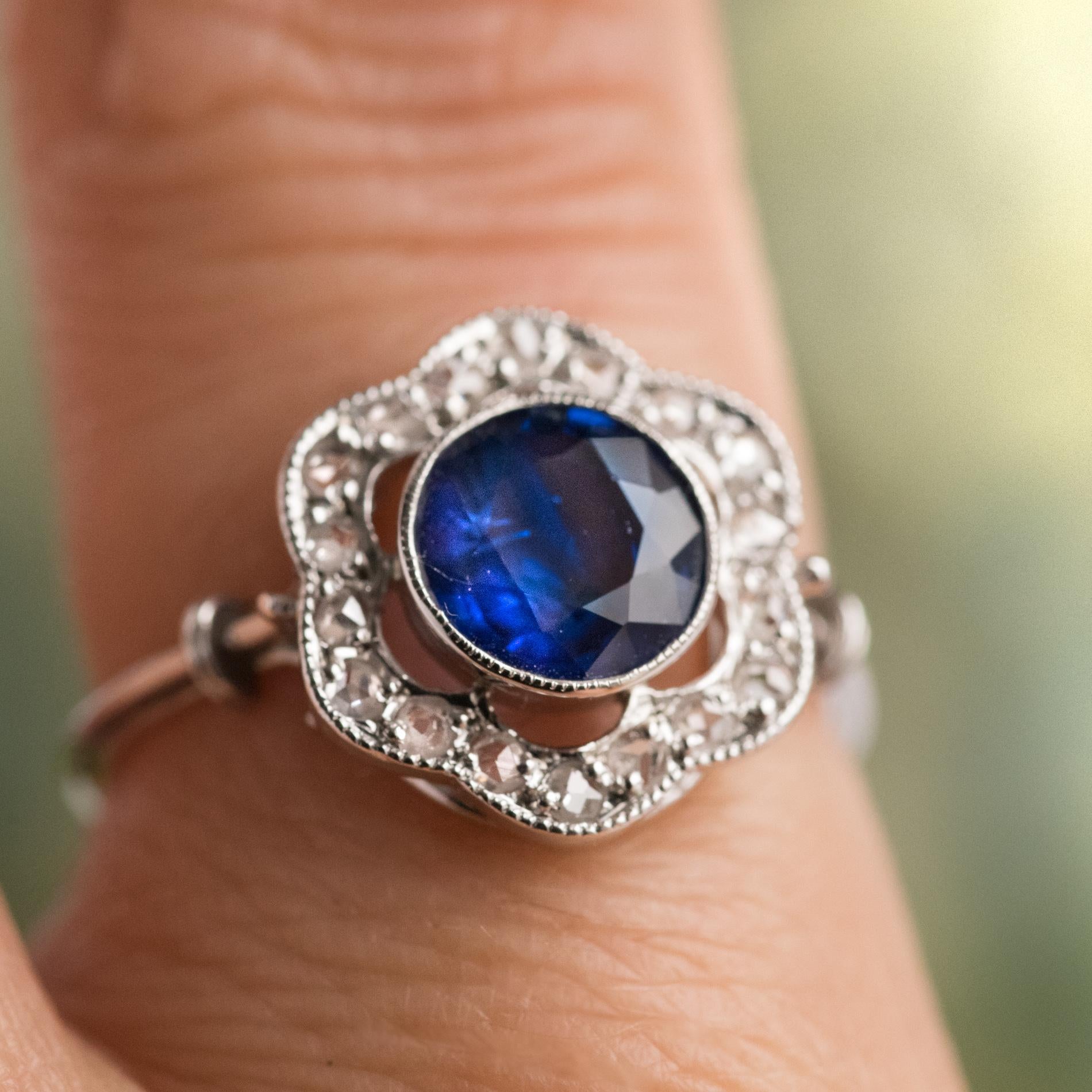 French 1920s Art Deco 1.23 Carat Sapphire Diamonds Platinum Ring 4