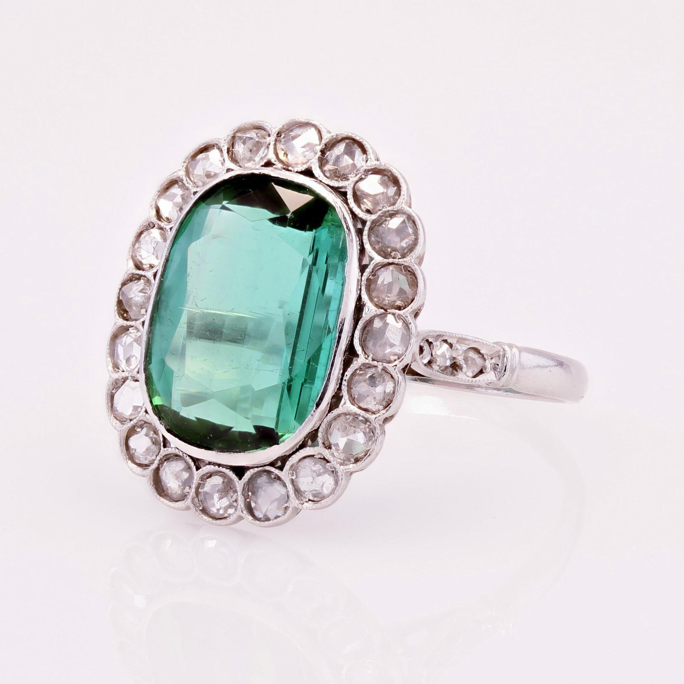 French 1920s 5.50 Carats Tourmaline Diamonds Platinum Daisy Ring For Sale 3