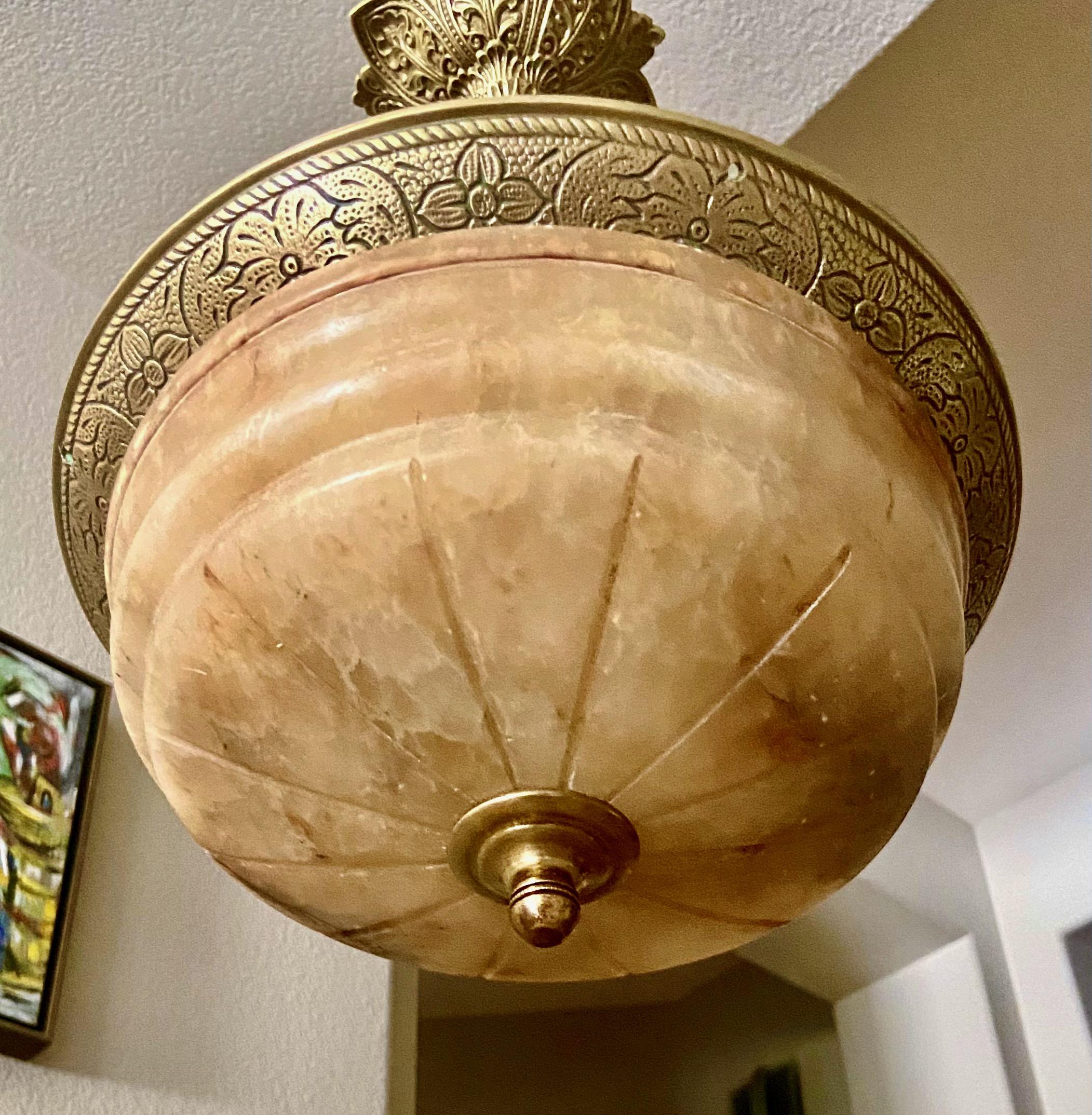 French 1920's Alabaster Brass Pendant Light For Sale 2