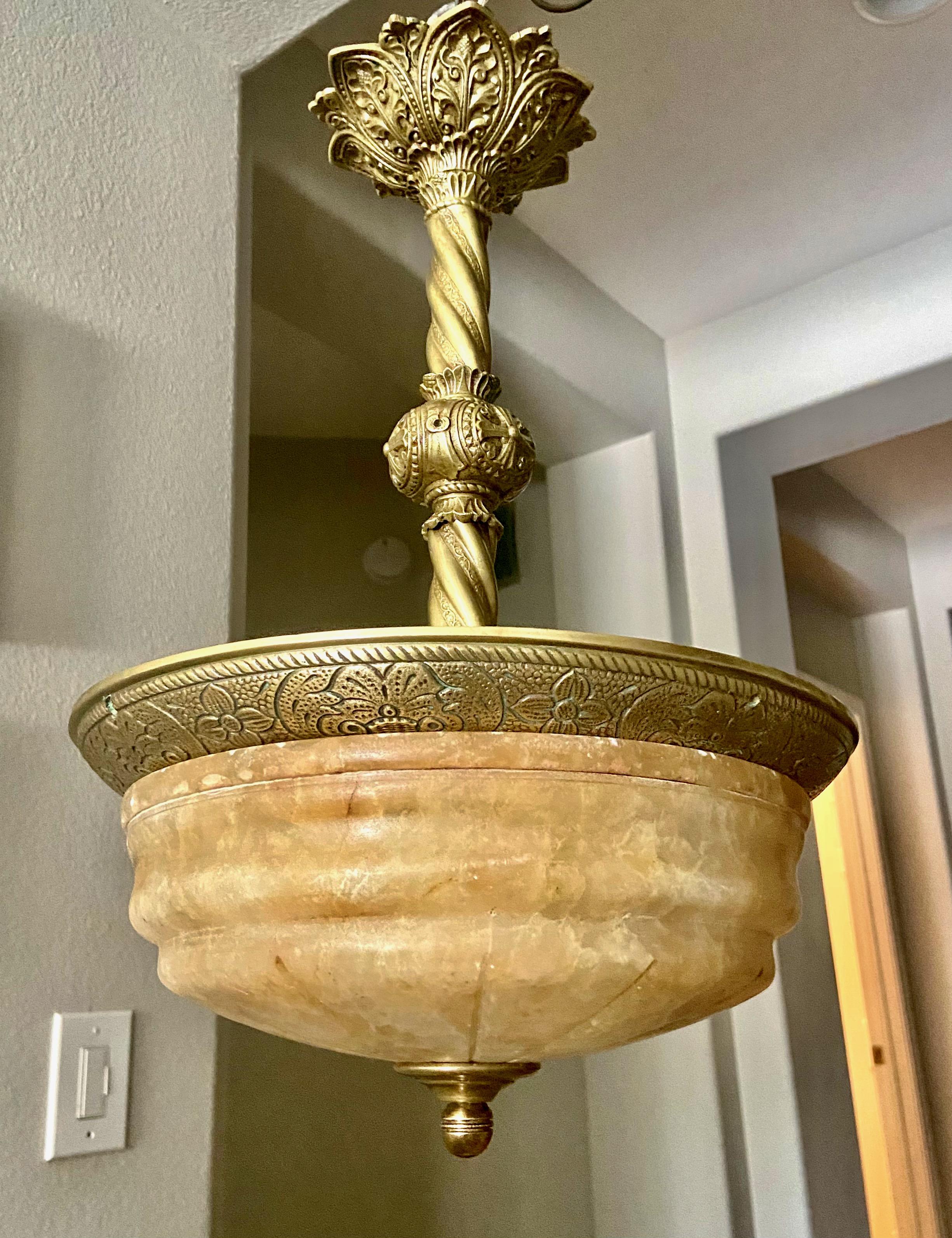 French 1920's Alabaster Brass Pendant Light For Sale 4