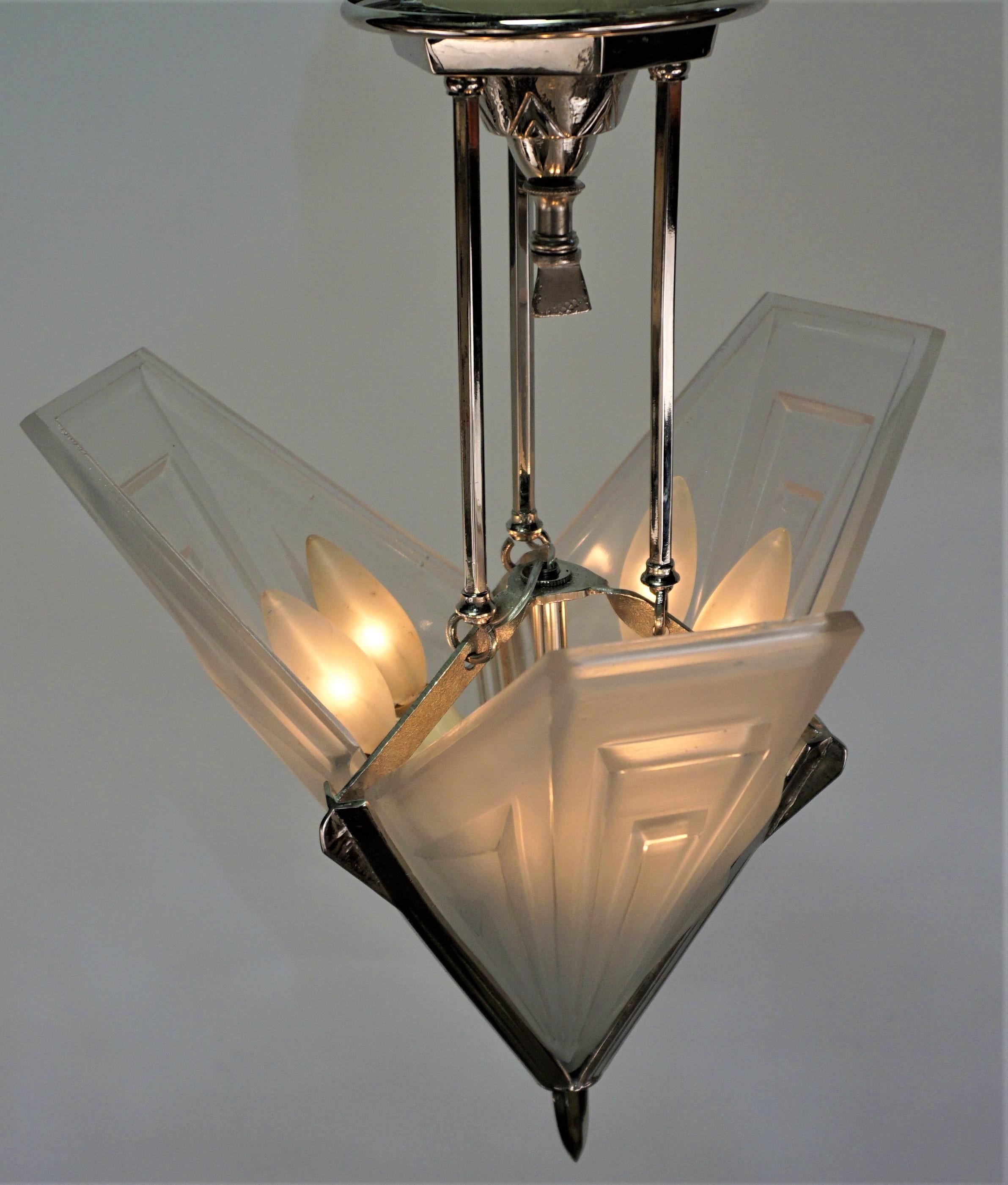 French 1920's Art Deco Chandelier by Degue 1