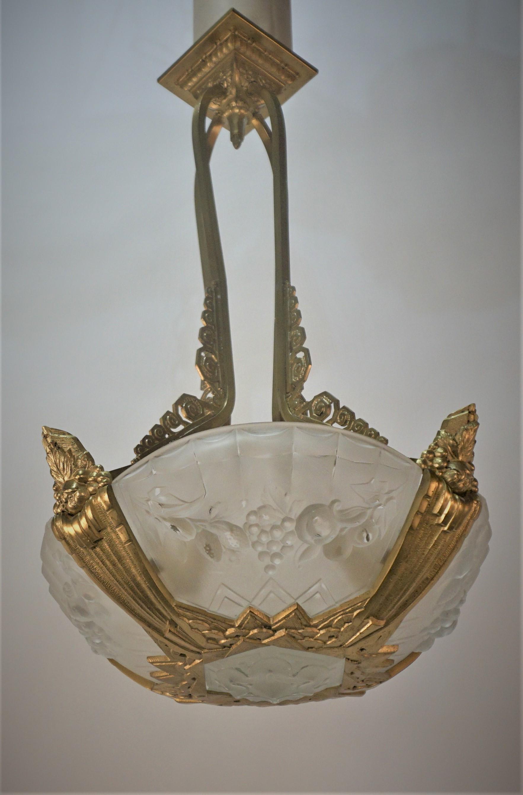 French 1920's Art Deco Chandelier by Gilles 4