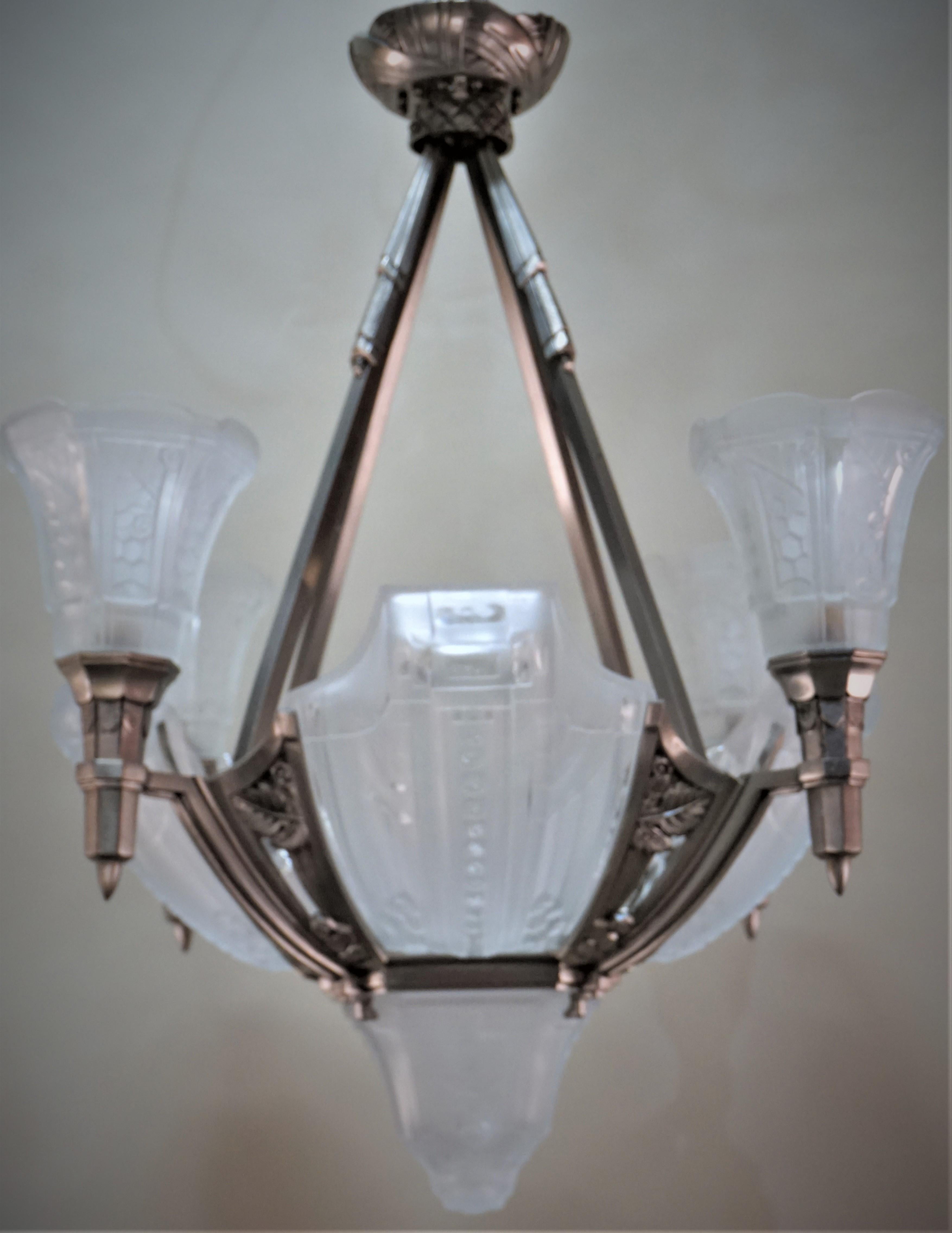French 1920s Art Deco Chandelier by Muller Freres 5
