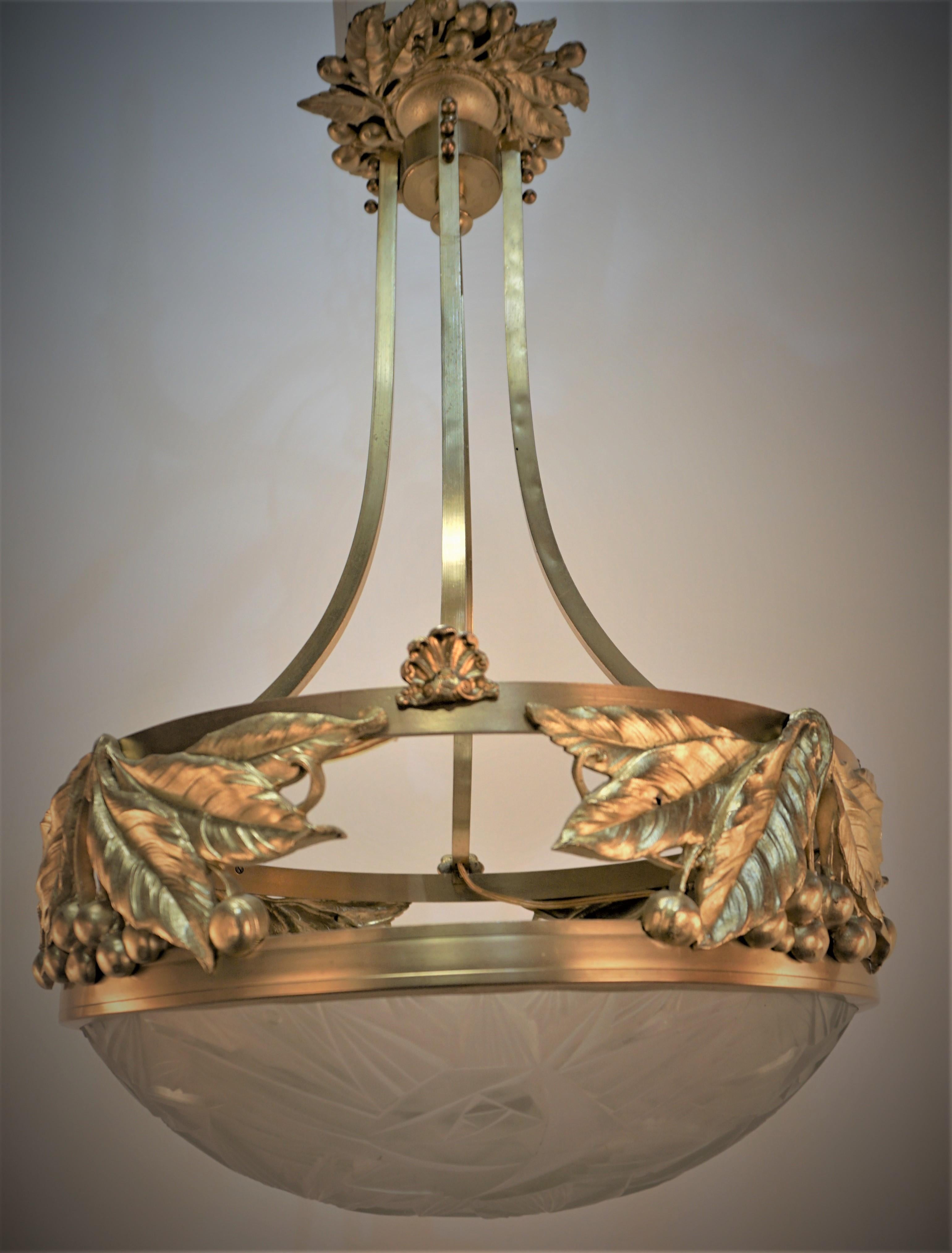 French 1920's Art Deco Chandelier by Noverdy 4