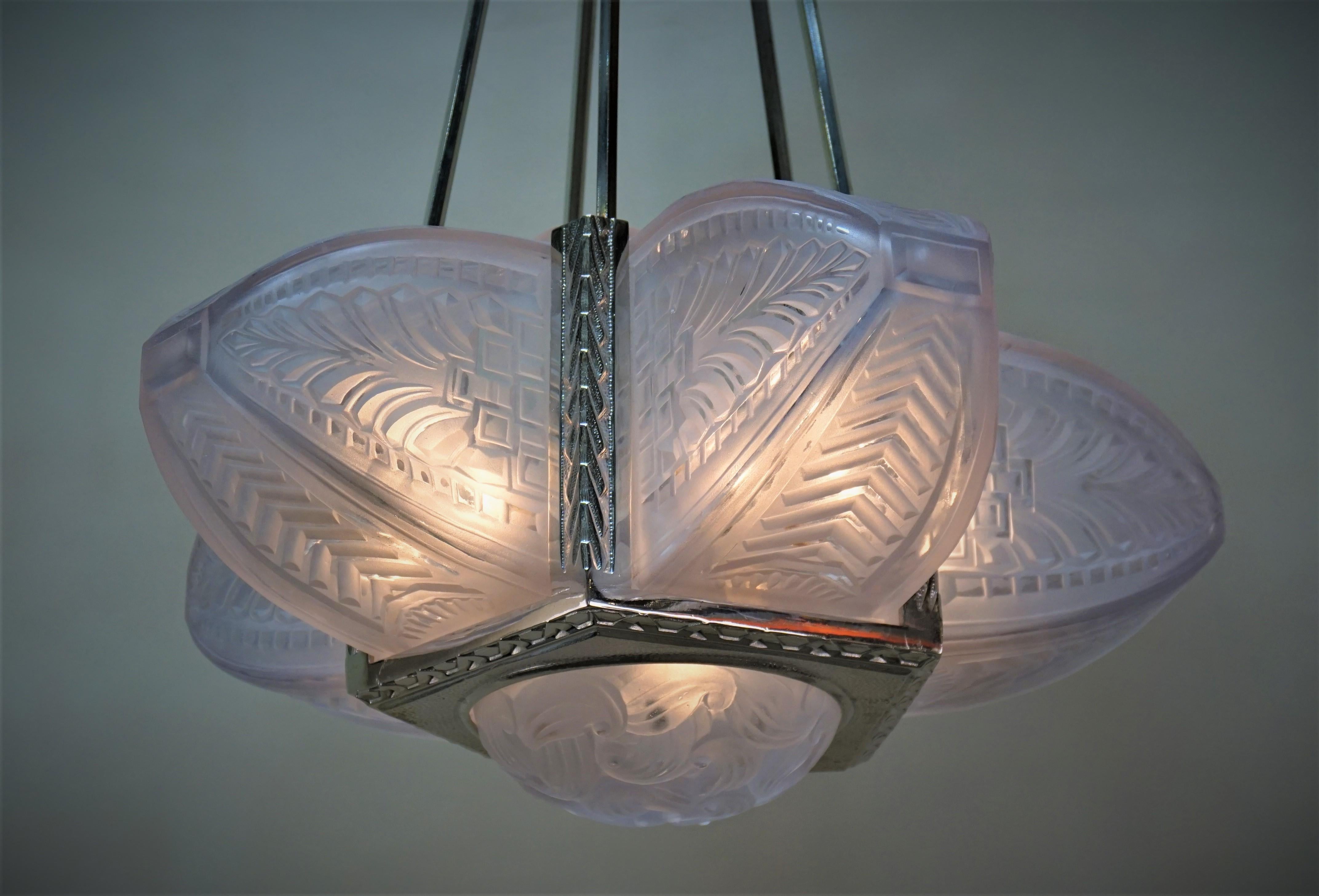 Early 20th Century French 1920s Art Deco Chandelier