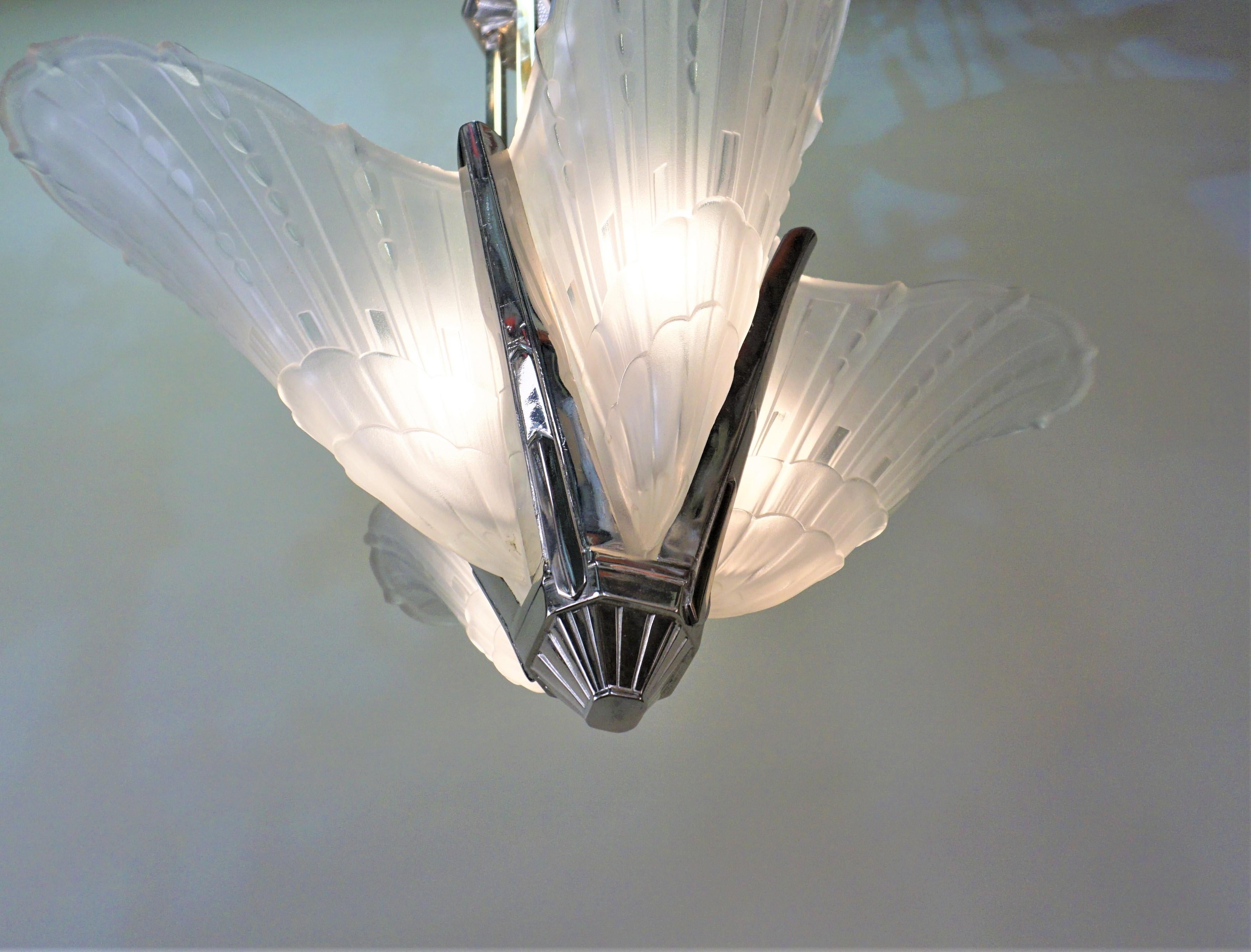 French 1920s Art Deco Chandelier 1