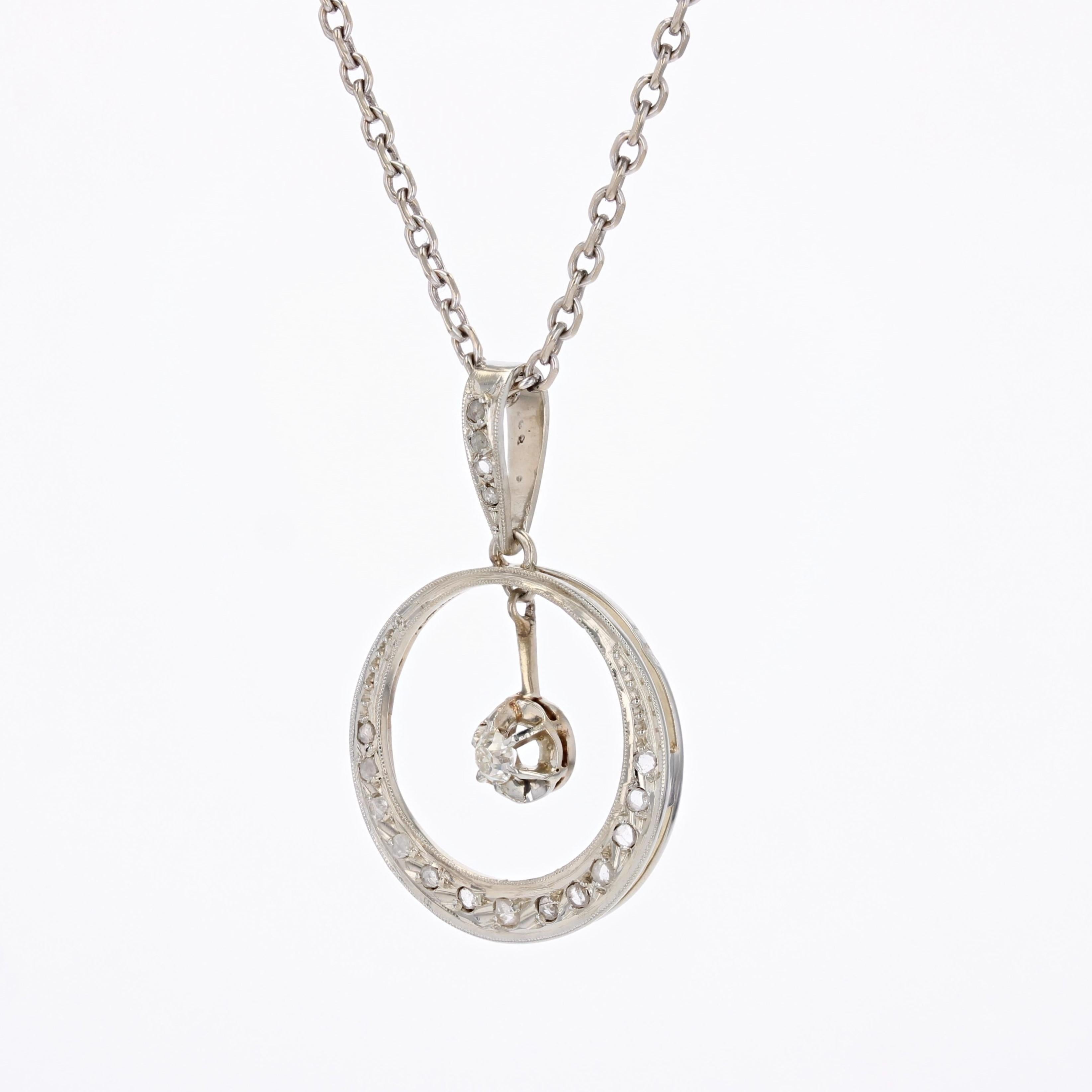 French 1920s Art Deco Diamonds 18 Karat White Gold Pendant For Sale 2