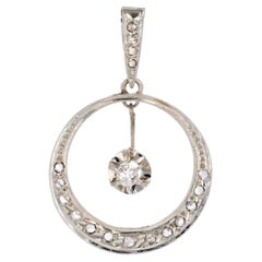 Pendentif Art déco français des années 1920 en or blanc 18 carats avec diamants