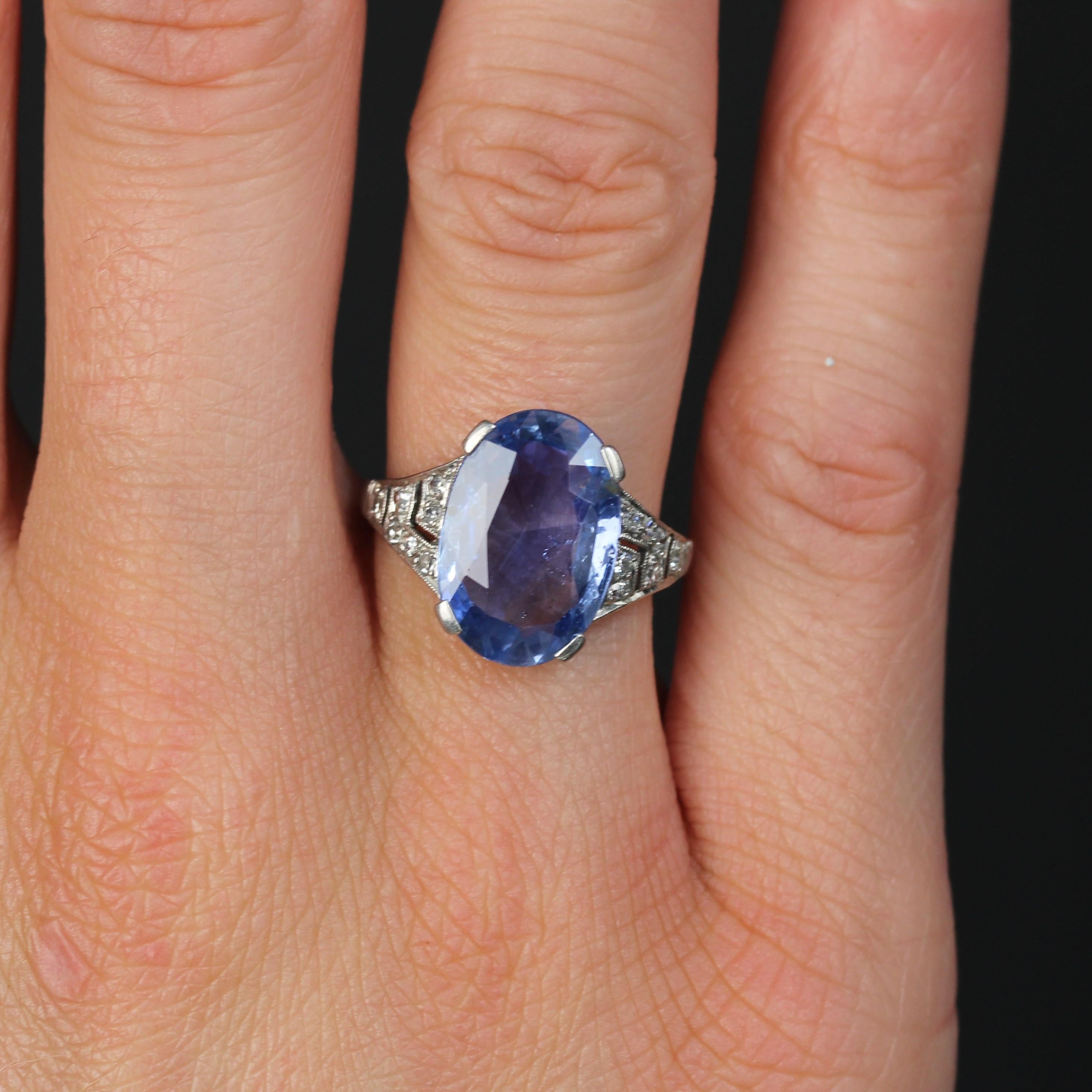 French 1920s Art Deco Natural Ceylon Sapphire Diamonds Platinum Ring For Sale 1