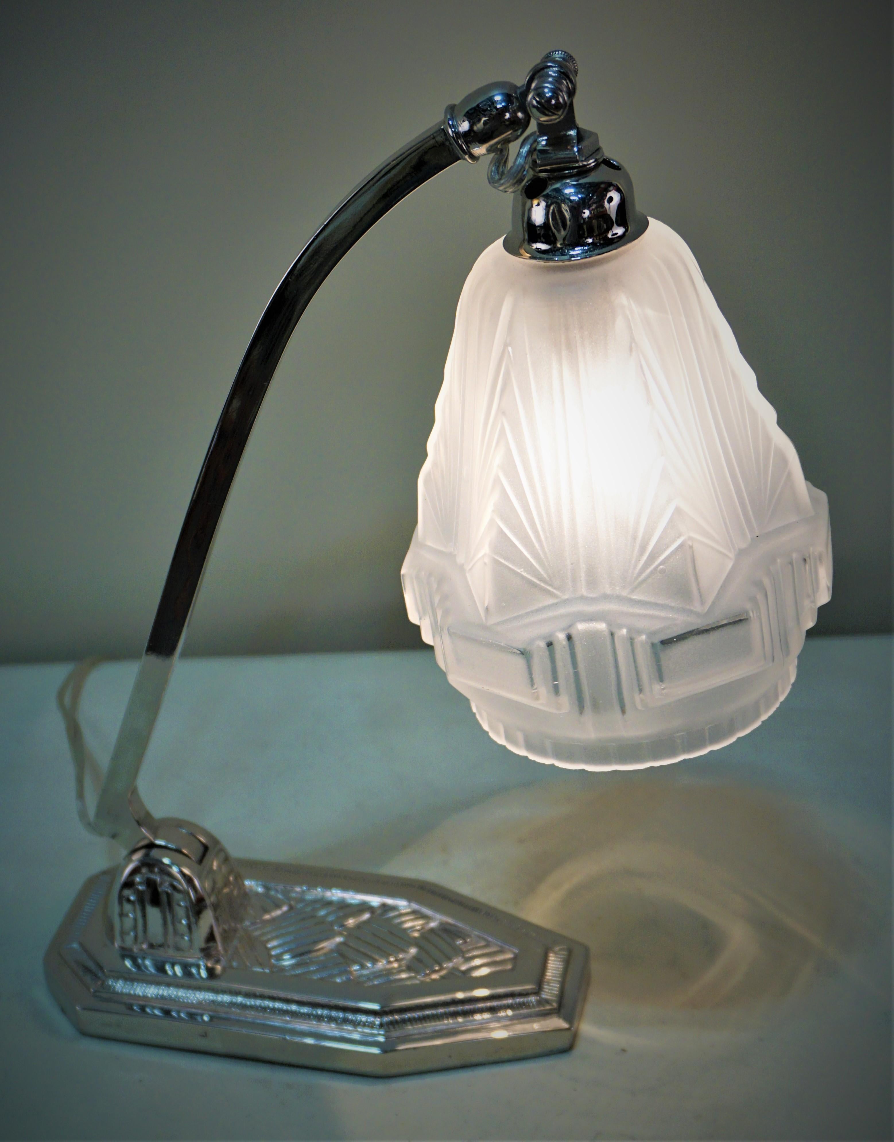Glass French 1920s Art Deco Table or Desk Lamp