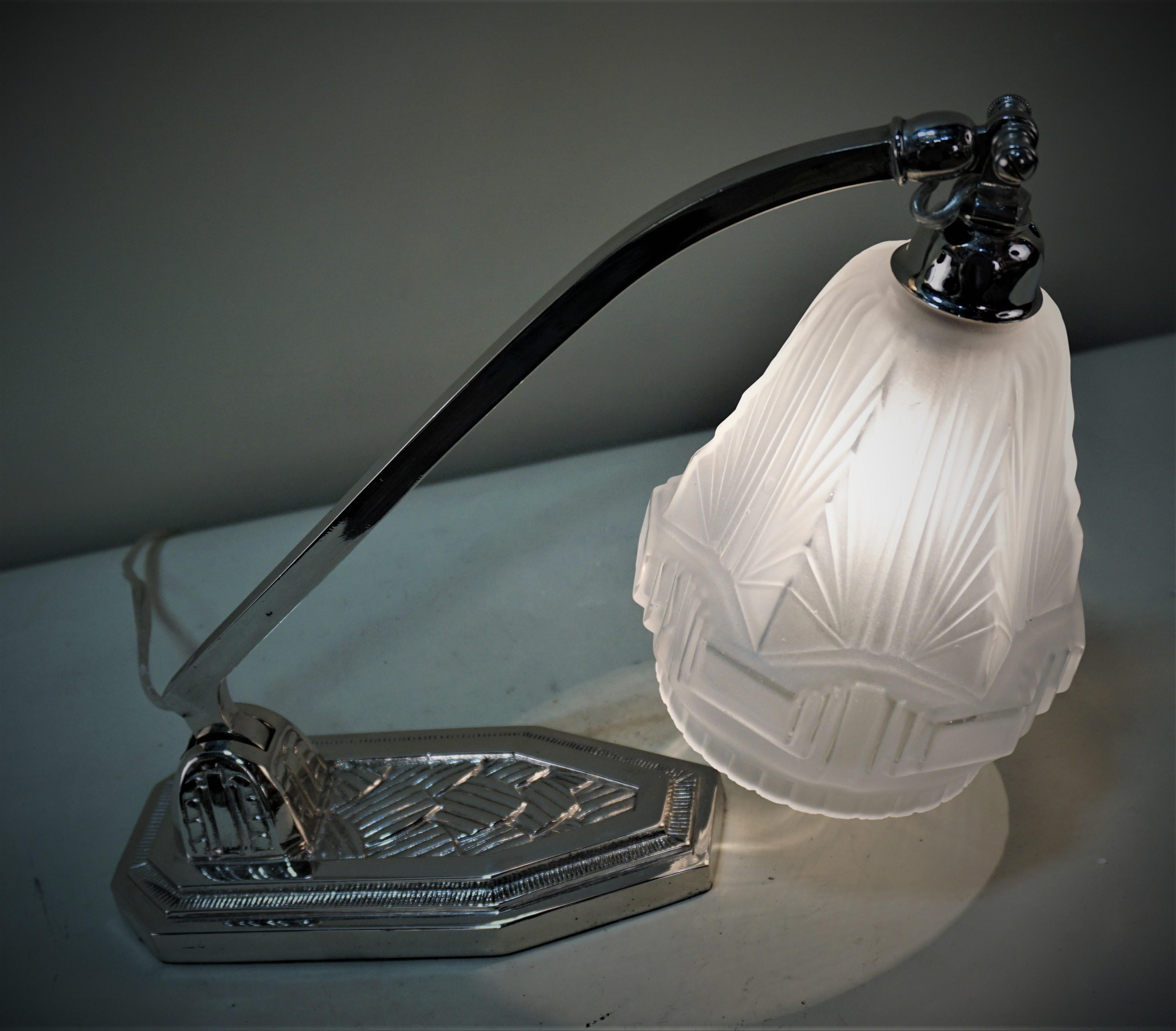 French 1920s Art Deco Table or Desk Lamp 1