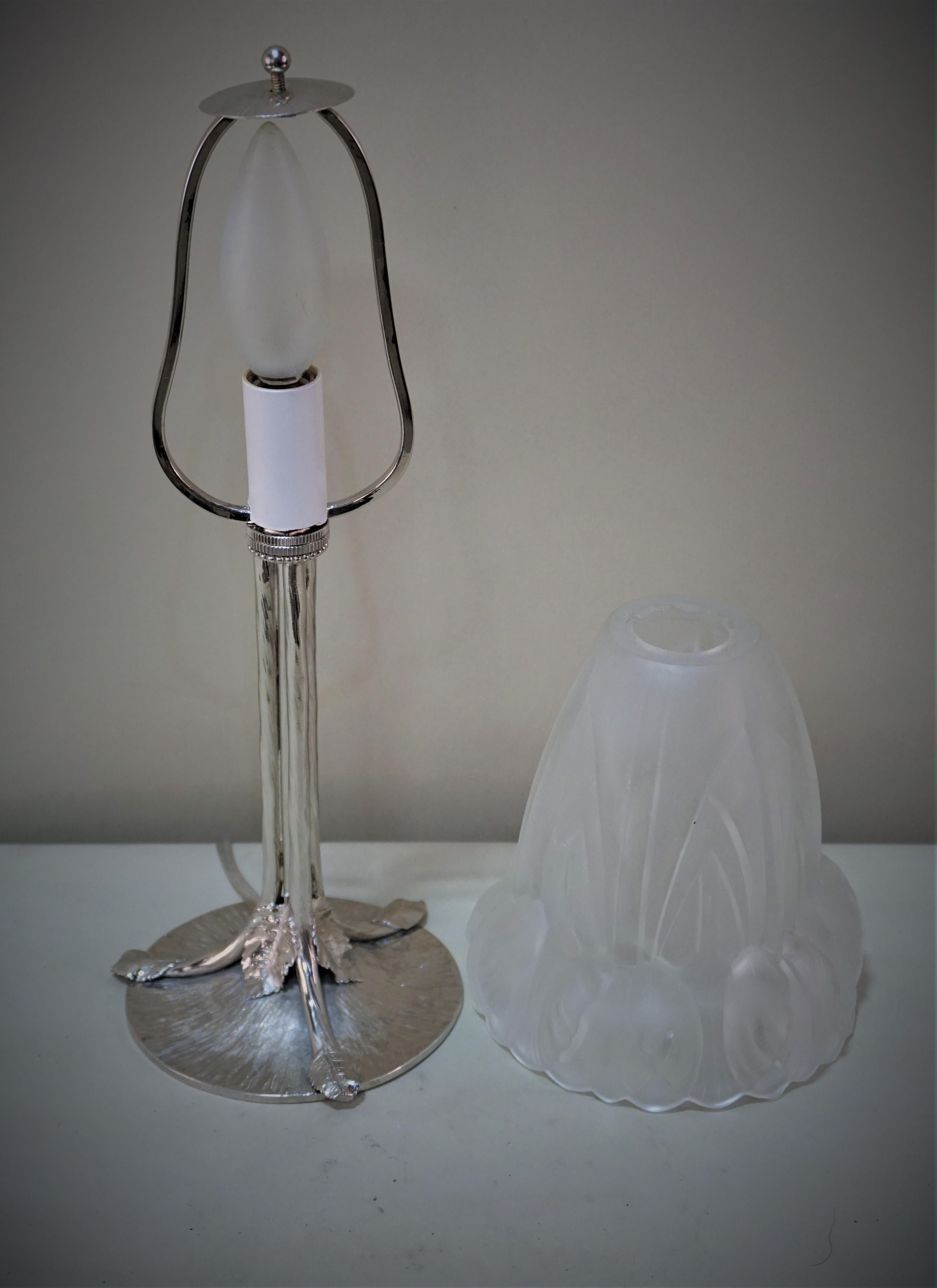 Glass French 1920s Art Deco Table Lamp