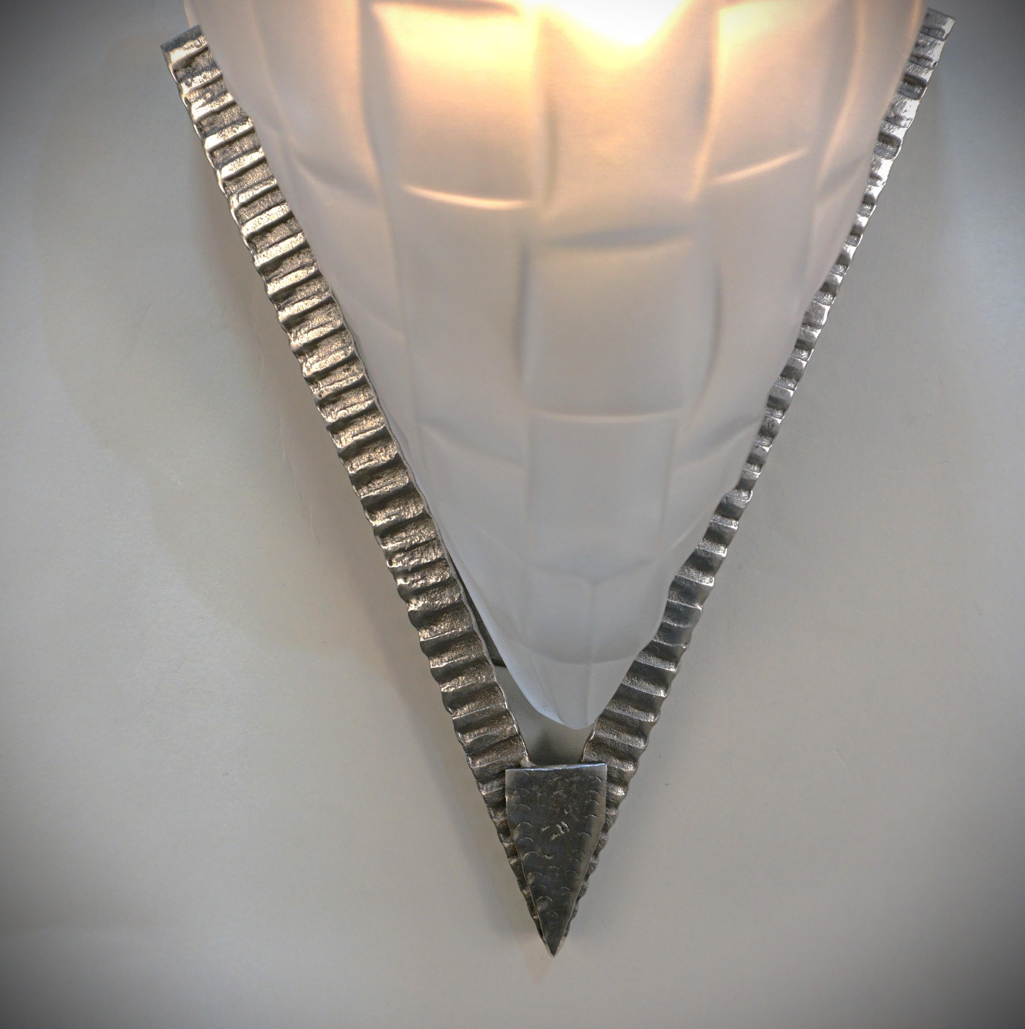 French 1920's Art Deco Wall Sconces by Degue For Sale 3