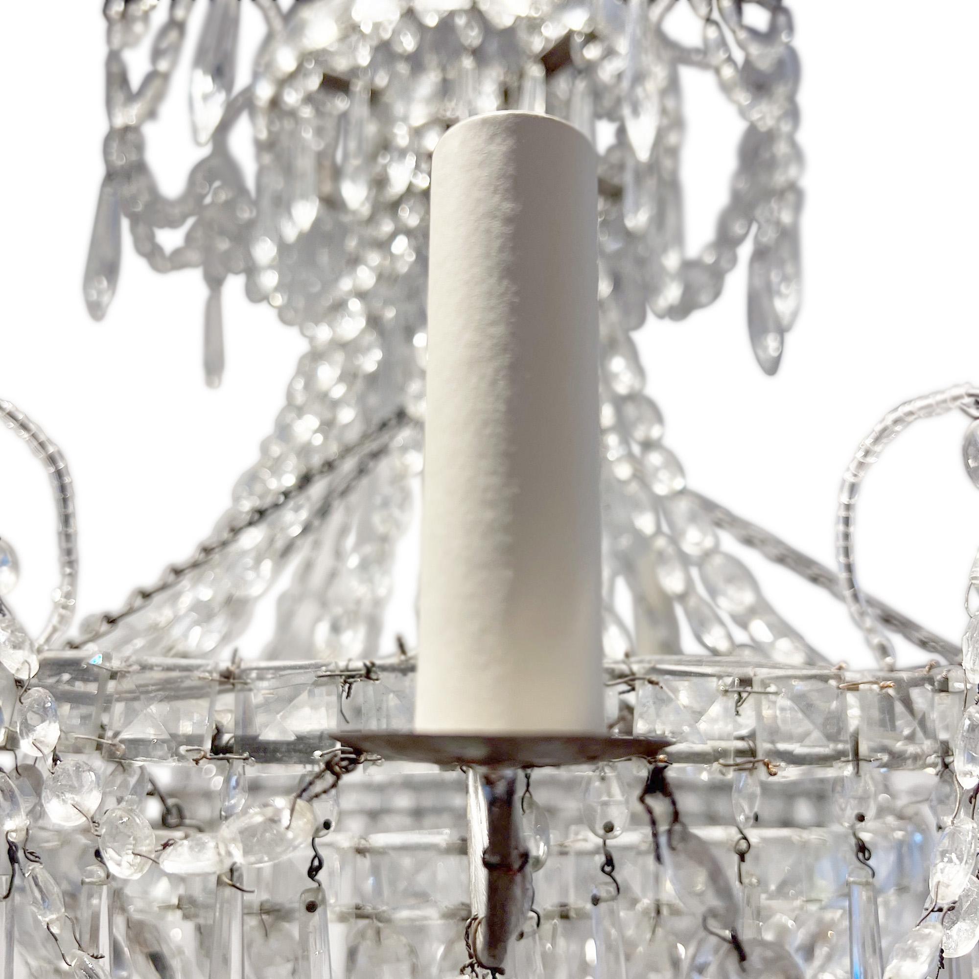 French 1920s Beaded Glass Chandelier In Good Condition For Sale In London, GB