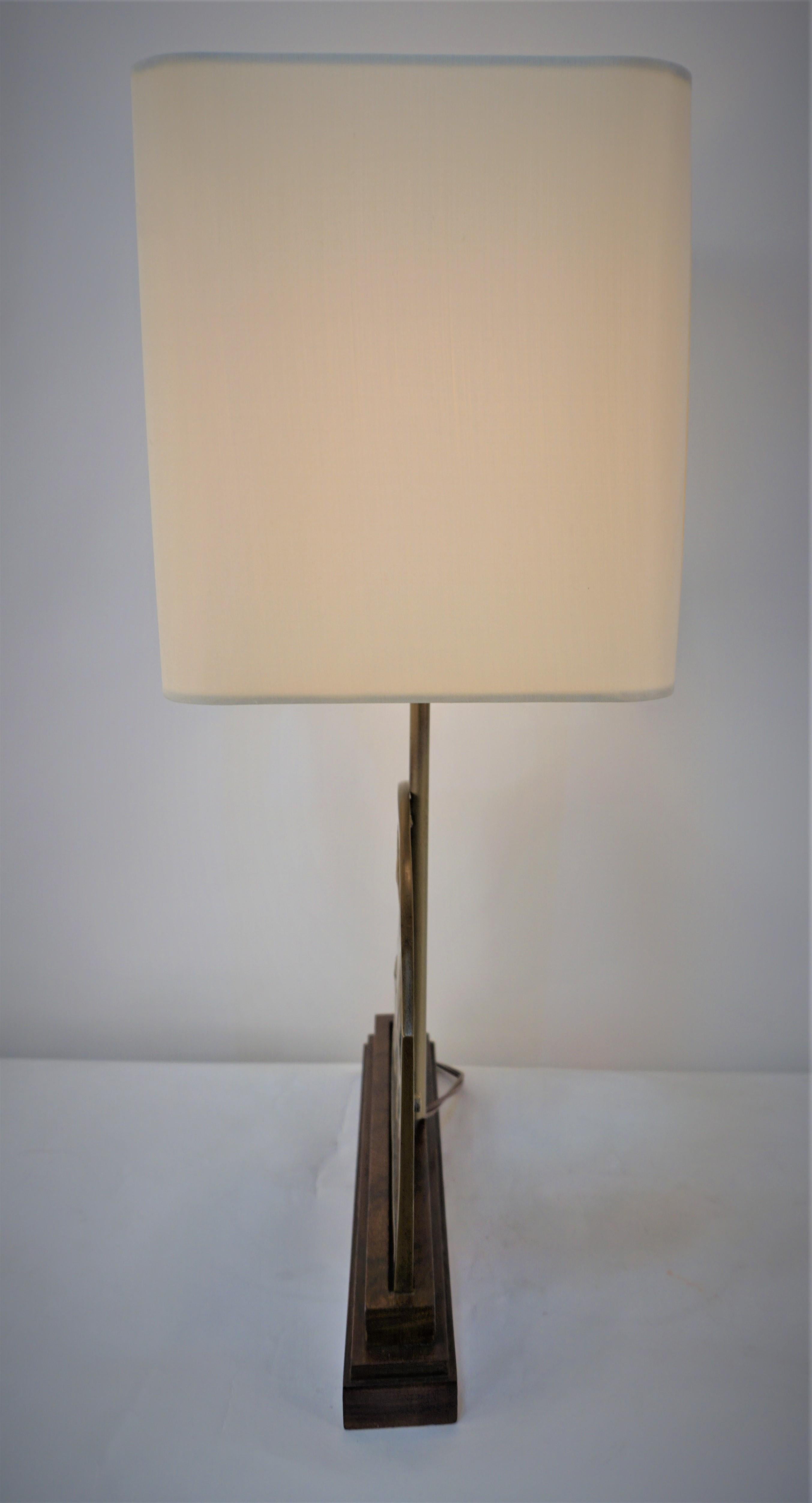 French 1920s Bronze Art Deco Table Lamp For Sale 1