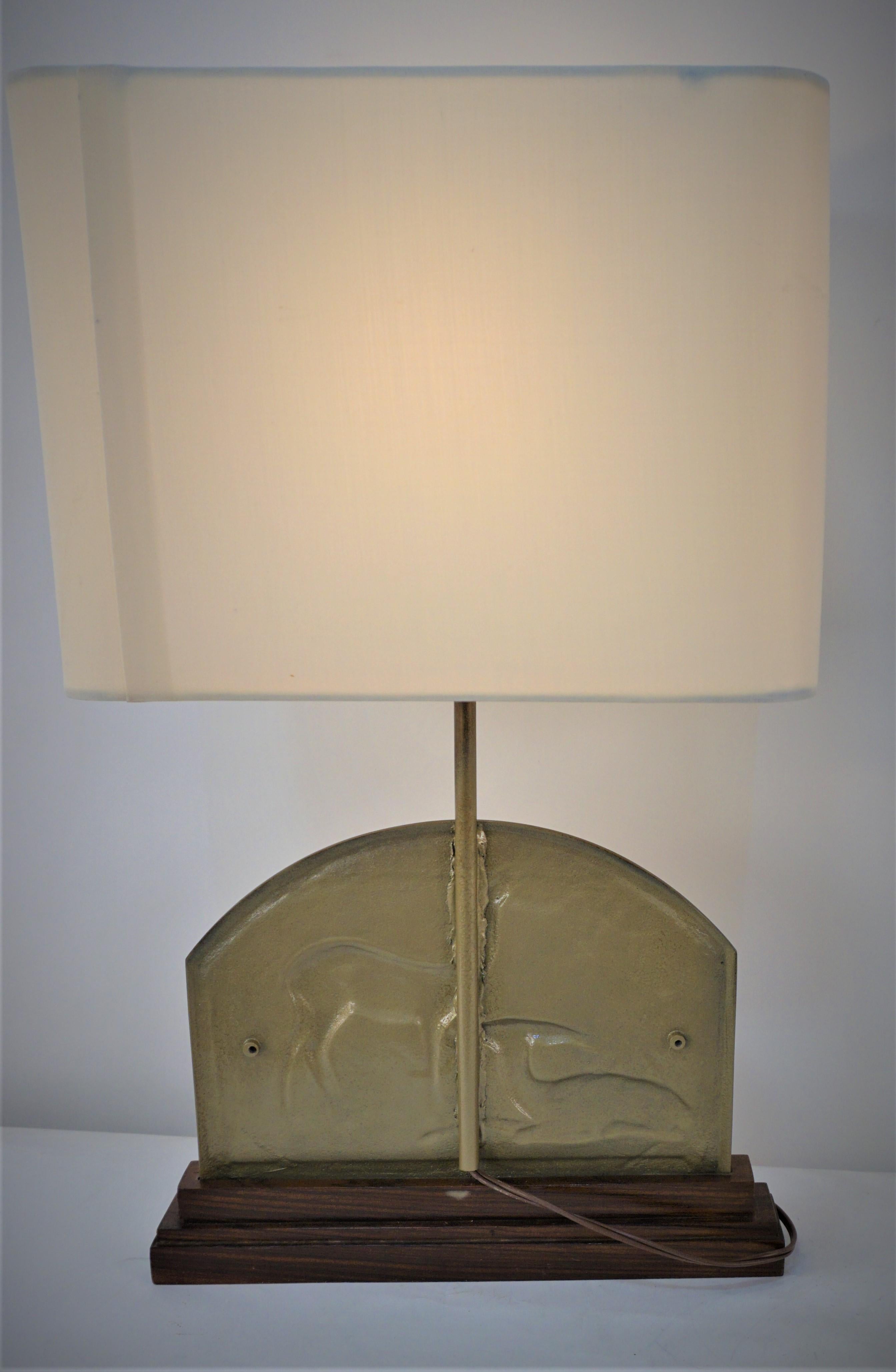 French 1920s Bronze Art Deco Table Lamp For Sale 2