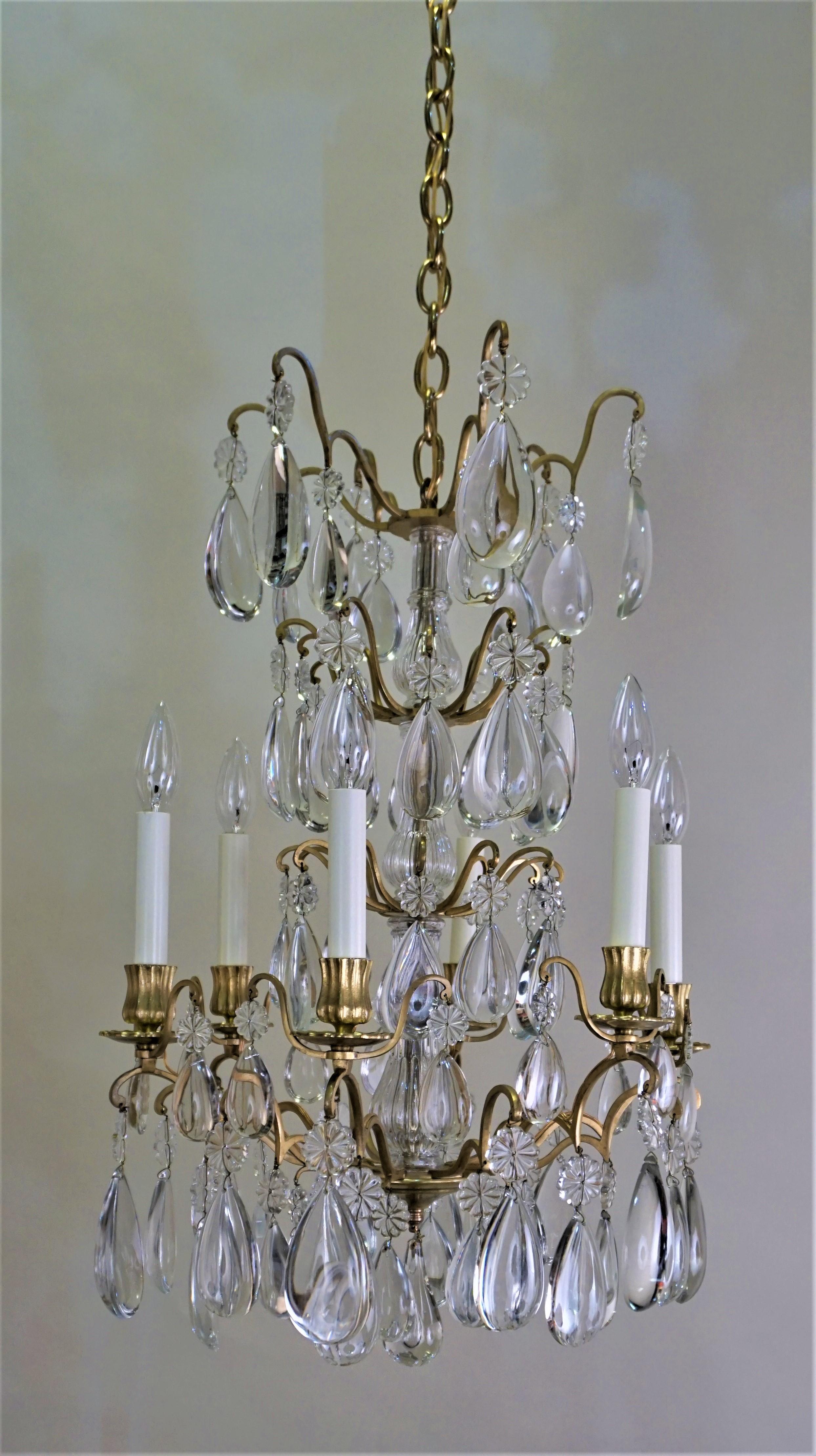 French 1920s Crystal and Bronze Chandelier 4