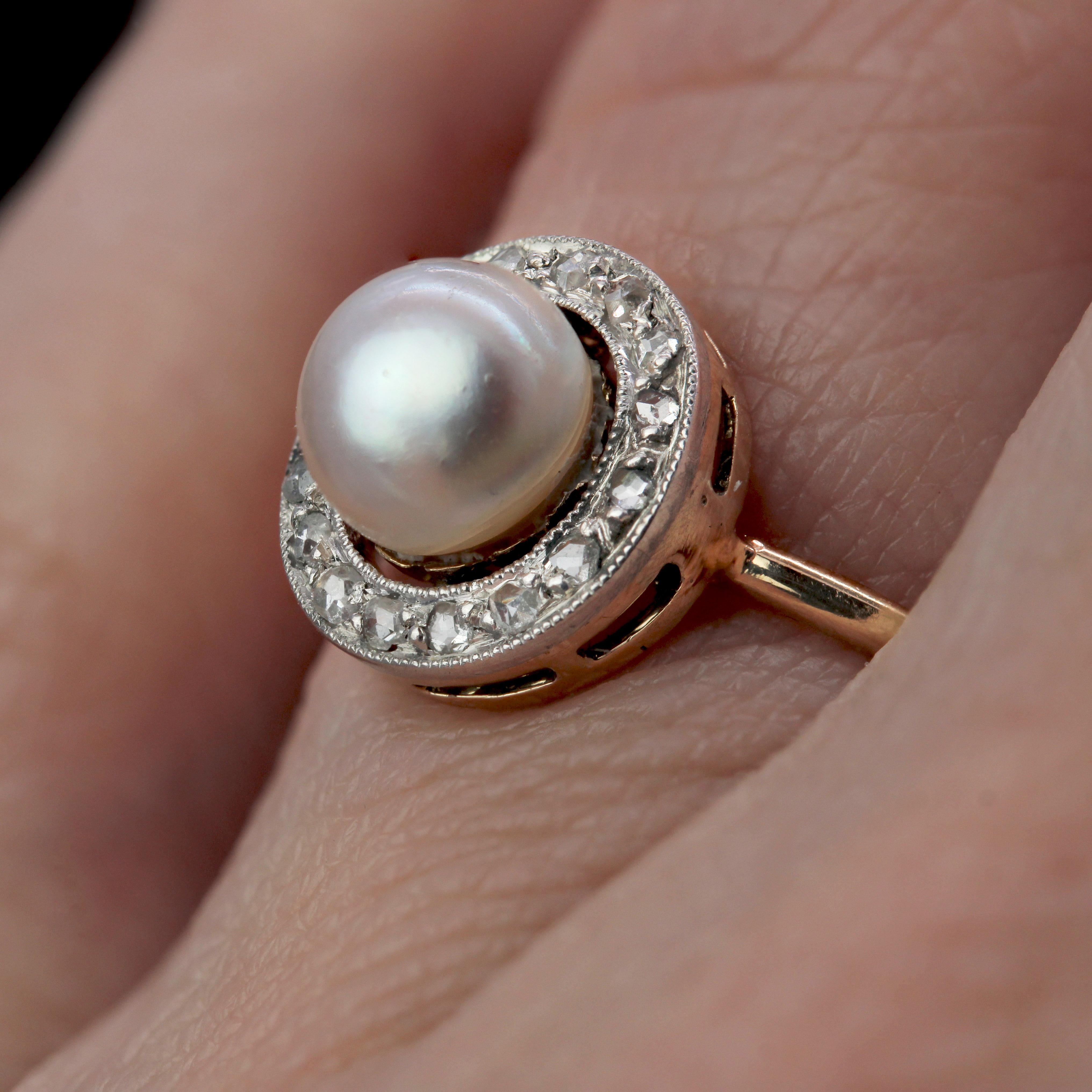 French 1920s Cultured Pearl Diamonds Yellow gold Round Ring For Sale 7