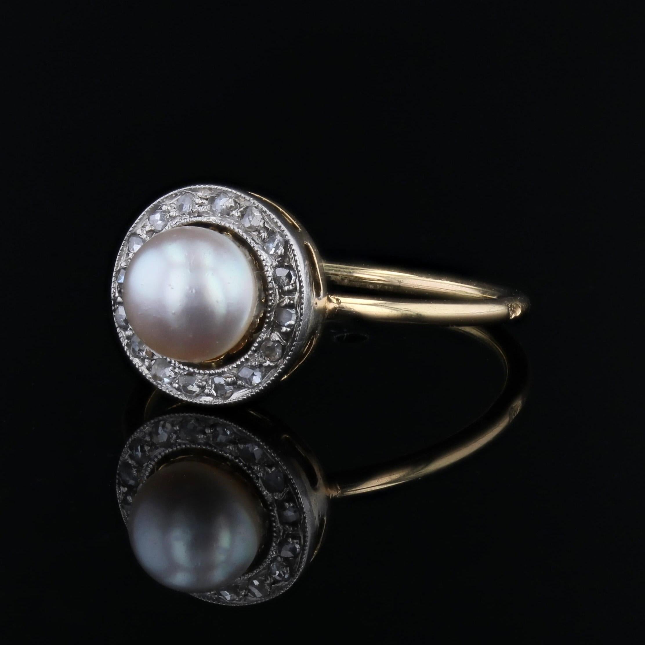 French 1920s Cultured Pearl Diamonds Yellow gold Round Ring For Sale 1