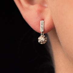 French 1920s Diamond Platinum 18 Karat White Gold Dangle Earrings