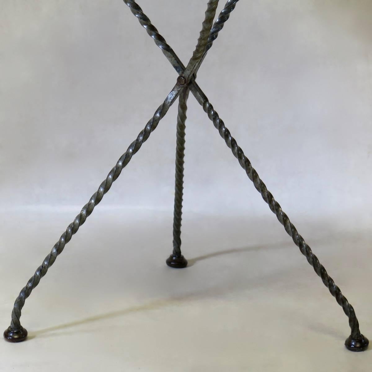 French 1920s Enameled Tripod Table In Fair Condition For Sale In Isle Sur La Sorgue, Vaucluse