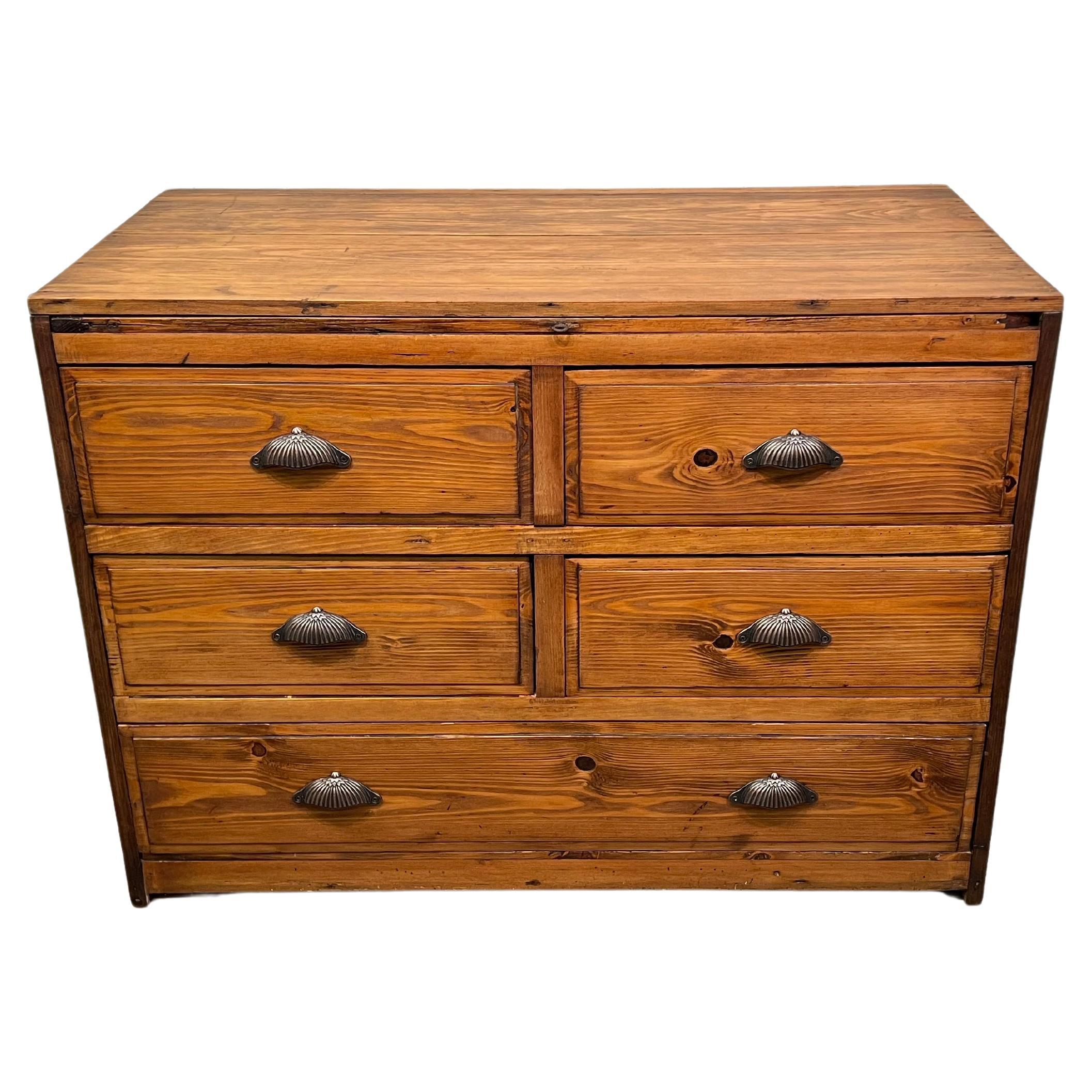 French 1920
s Farmhouse Chest of Drawers/Dresser