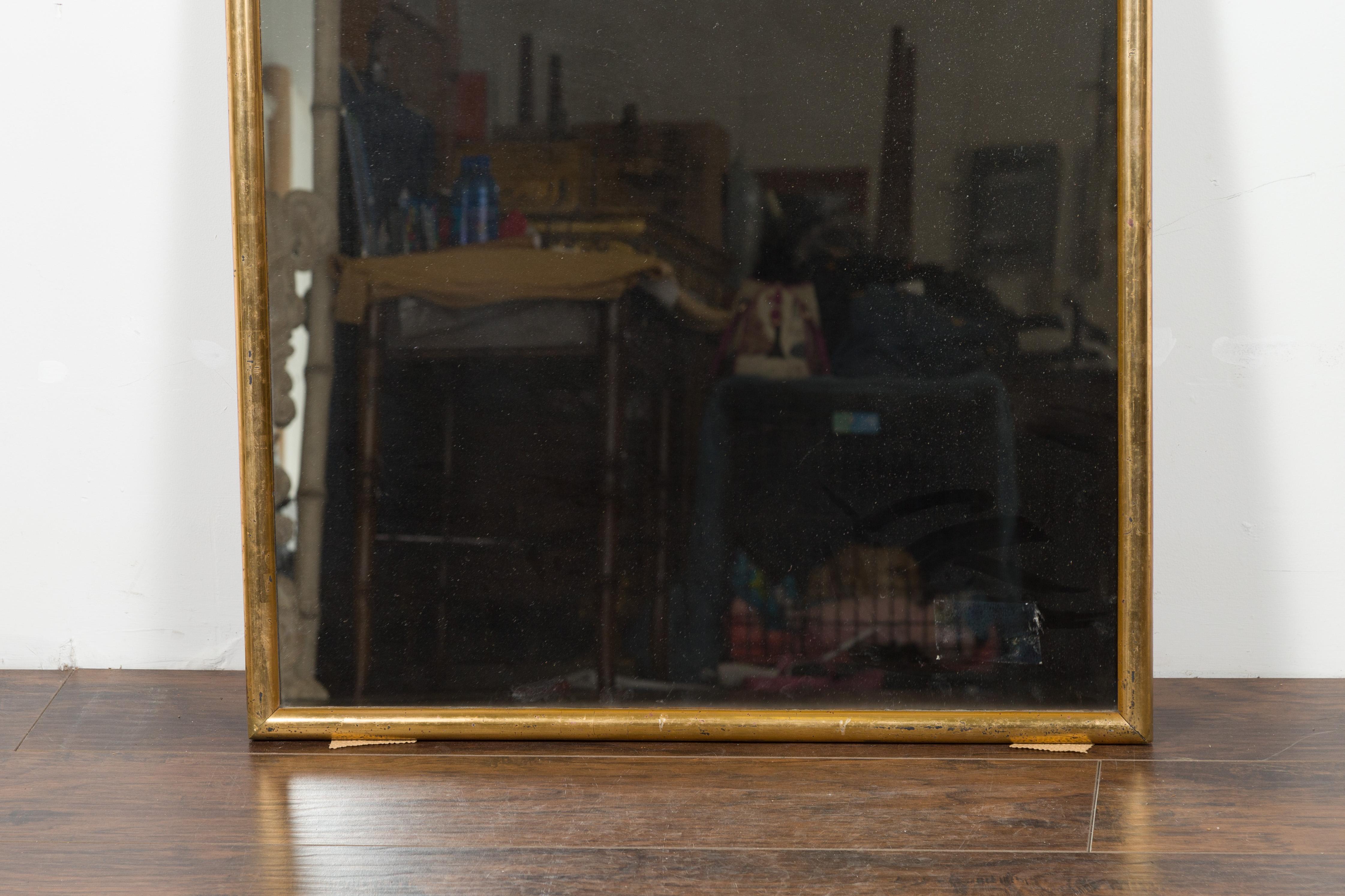 French 1920s Giltwood Rectangular Mirror with Distressed Patina For Sale 1