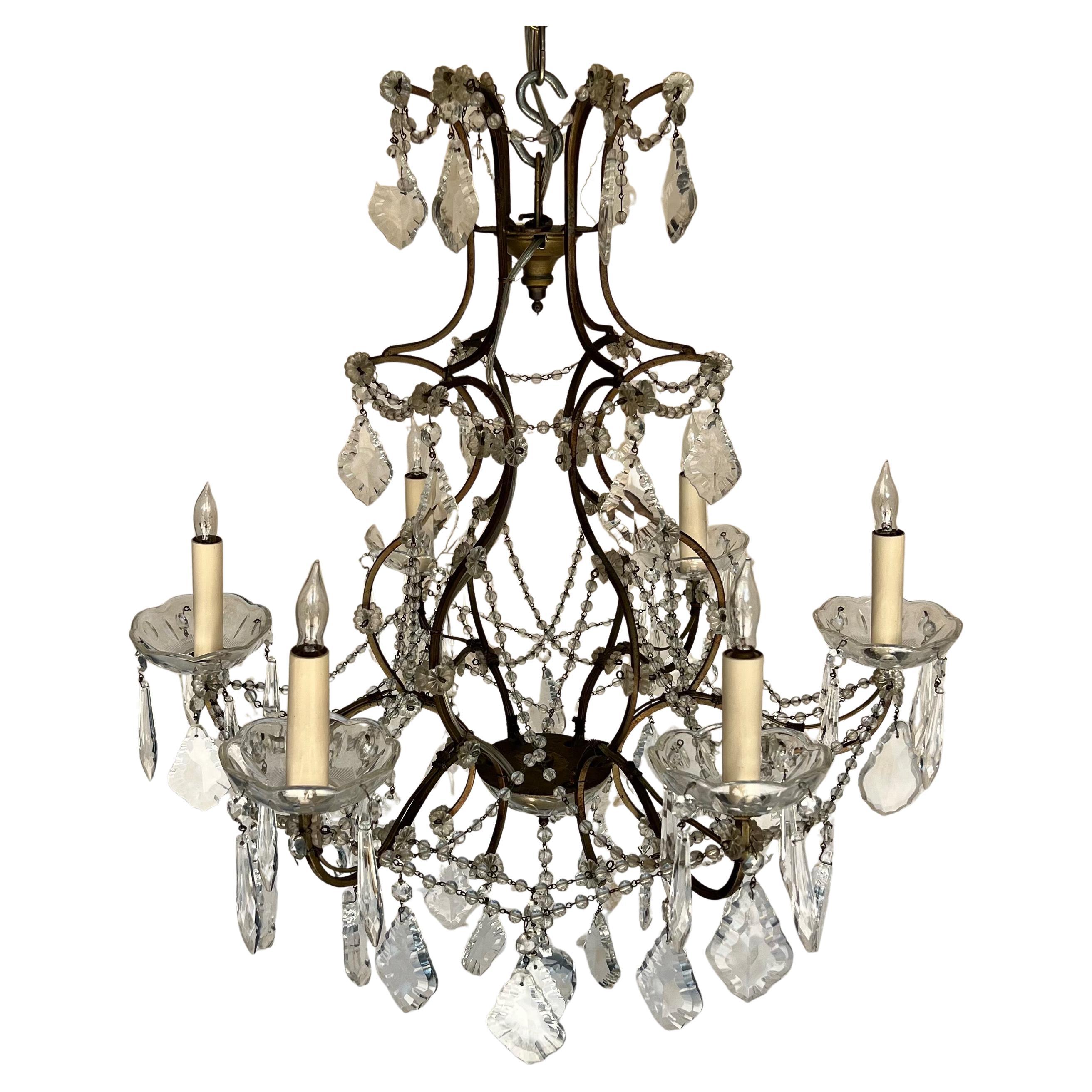 Lustre à six bras en verre et cristal français des années 1920 en vente