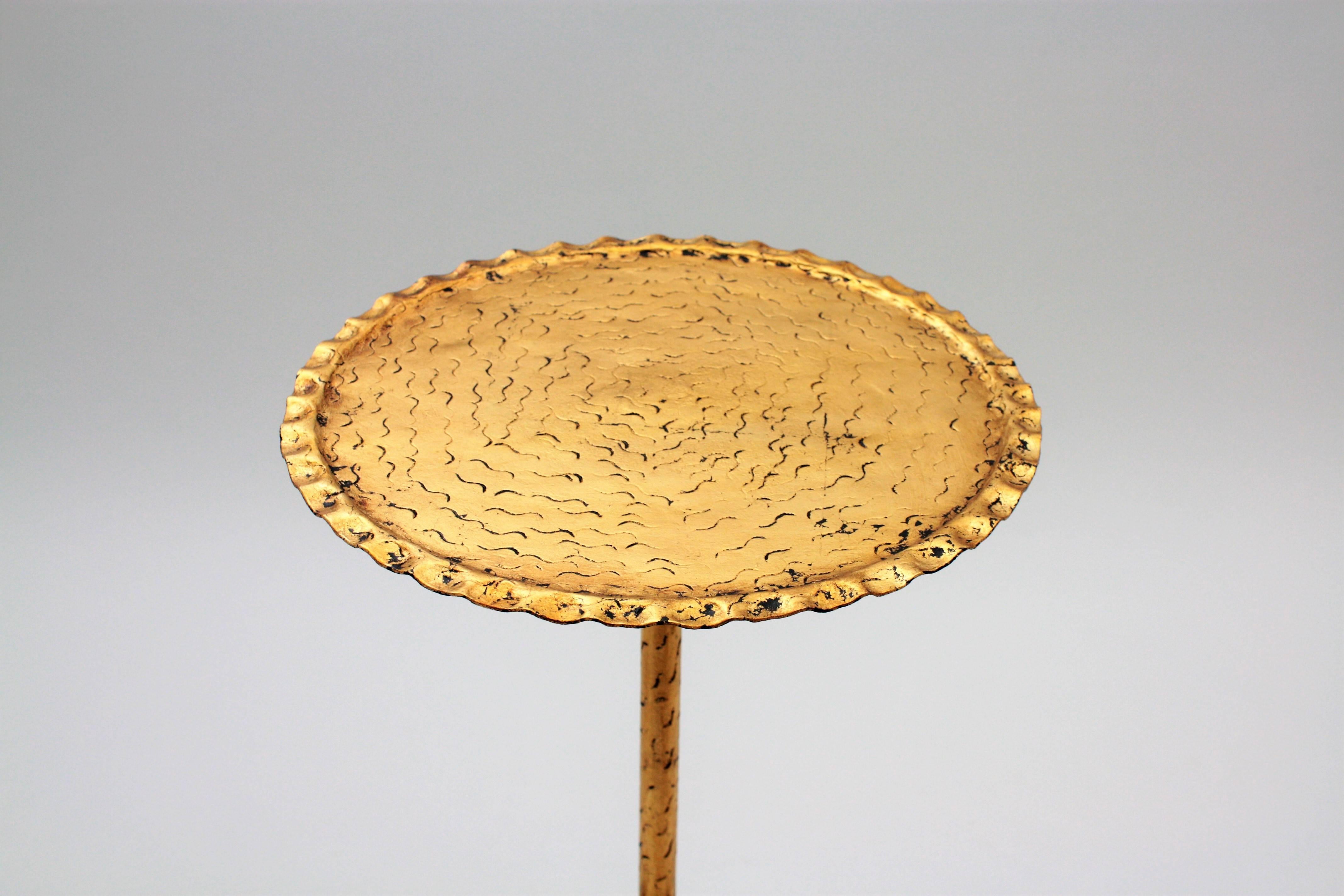 French 1920s Hand-Hammered Gilt Iron Gueridon Table or Stand with Leafed Base 3