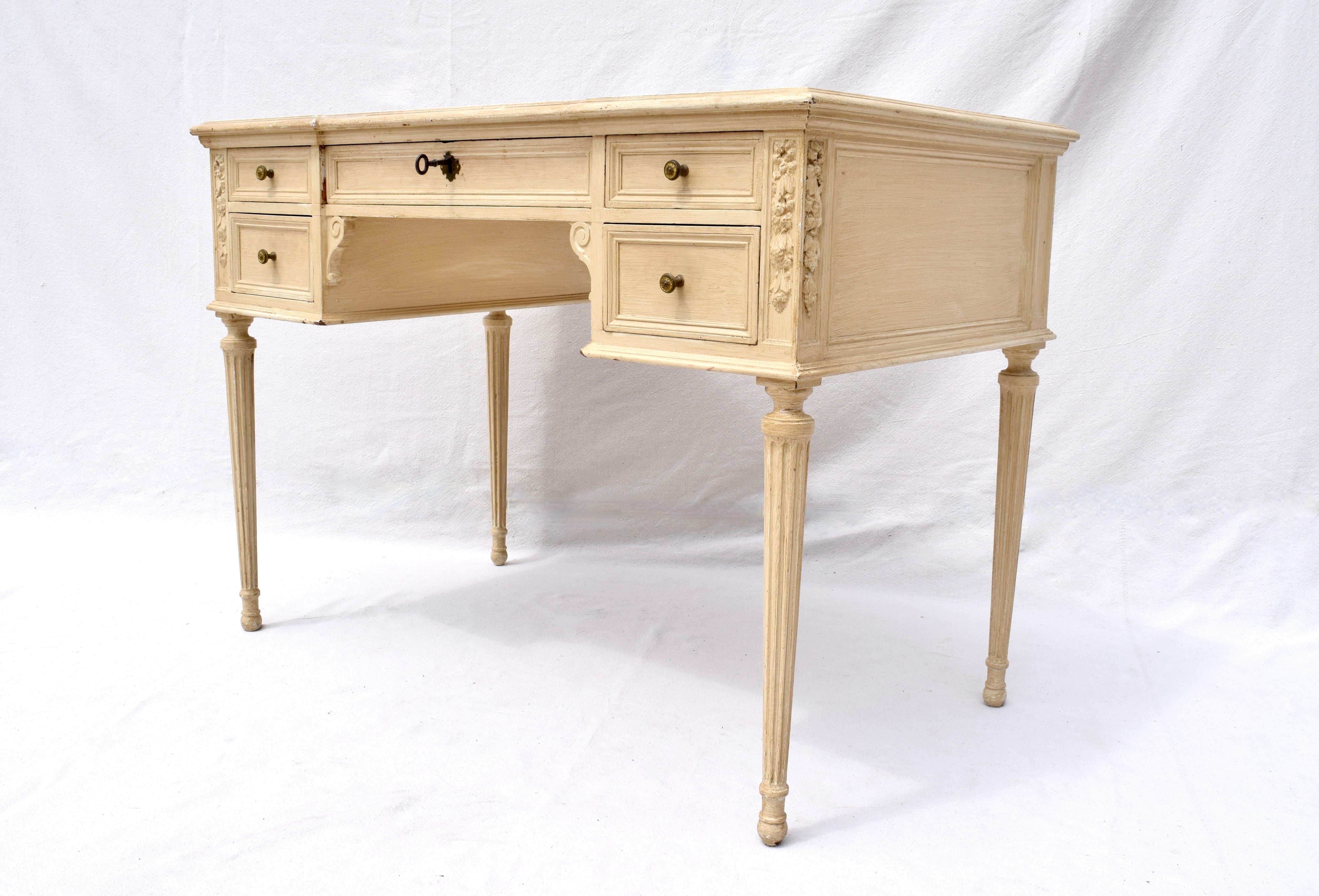 American French 1920s Louis XVI-Style Painted Desk