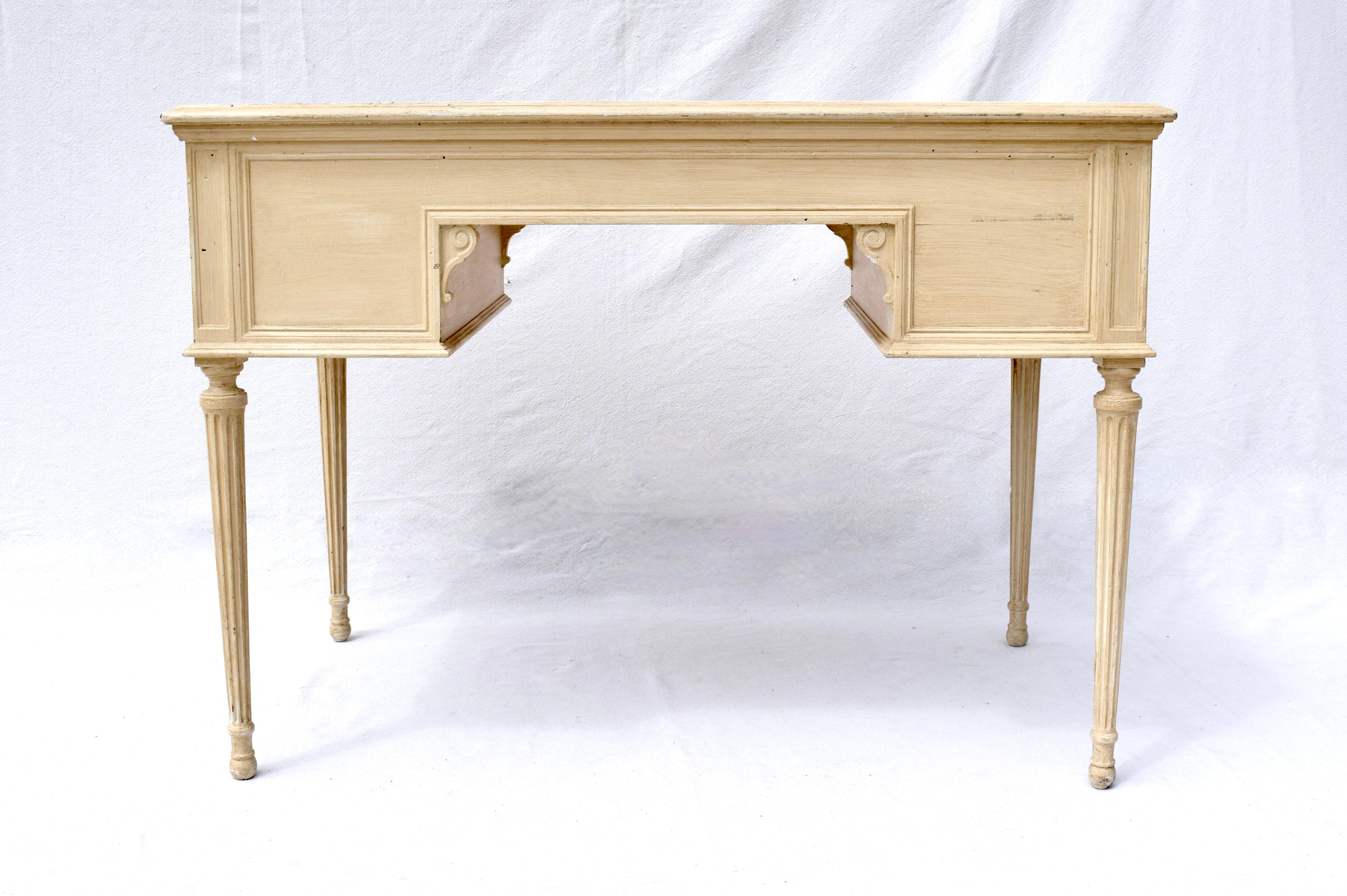 French 1920s Louis XVI-Style Painted Desk 3