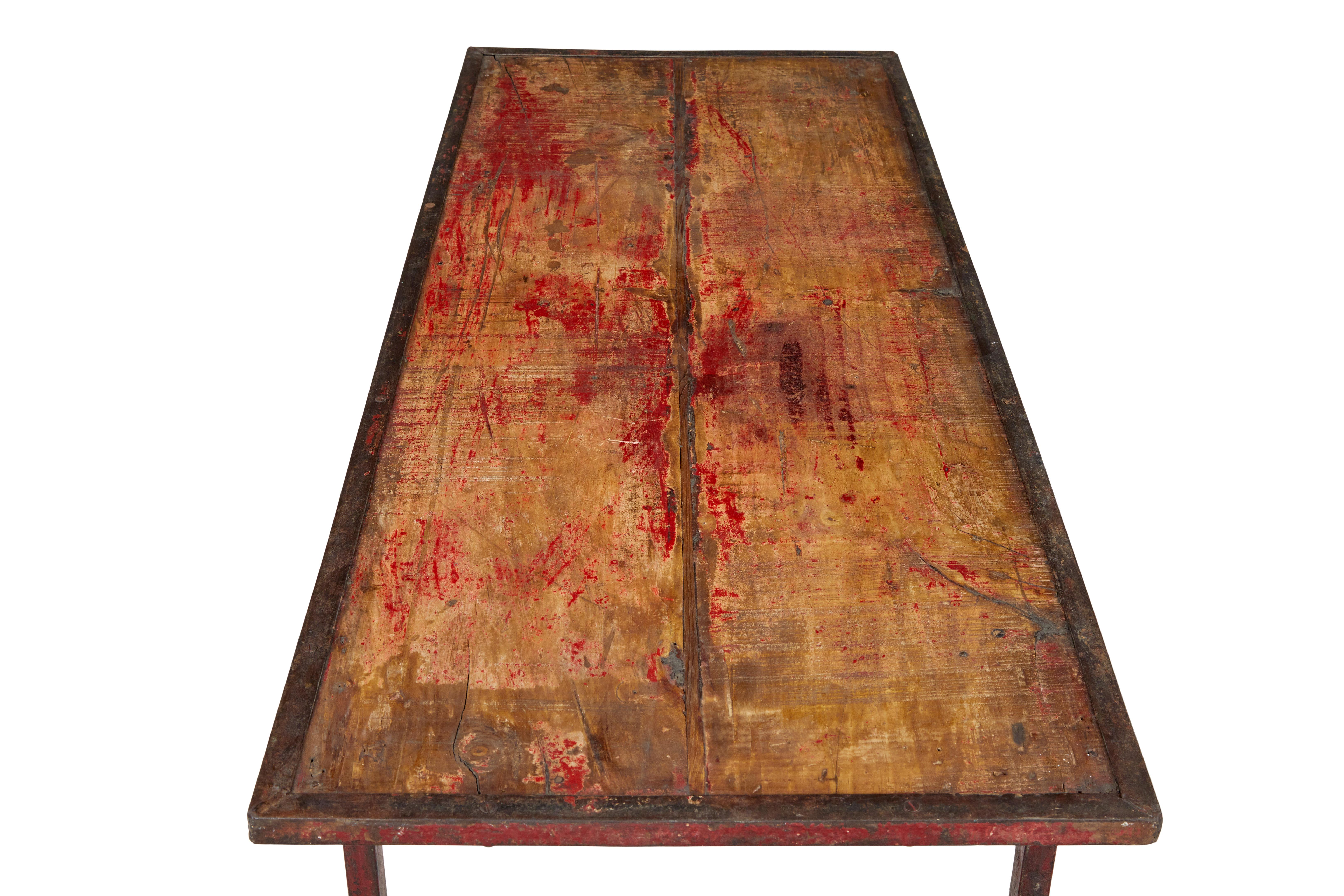 20th Century French 1920’s painted folding metalwork table For Sale
