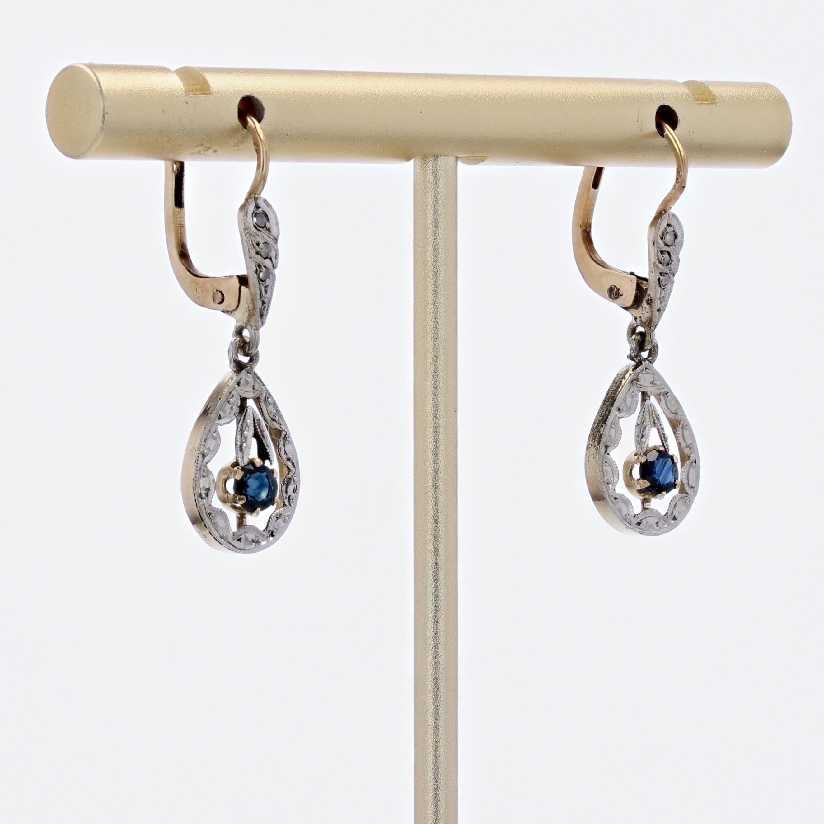 French 1920s Sapphire Diamonds 18 Karat Yellow White Gold Dangle Earrings In Good Condition For Sale In Poitiers, FR