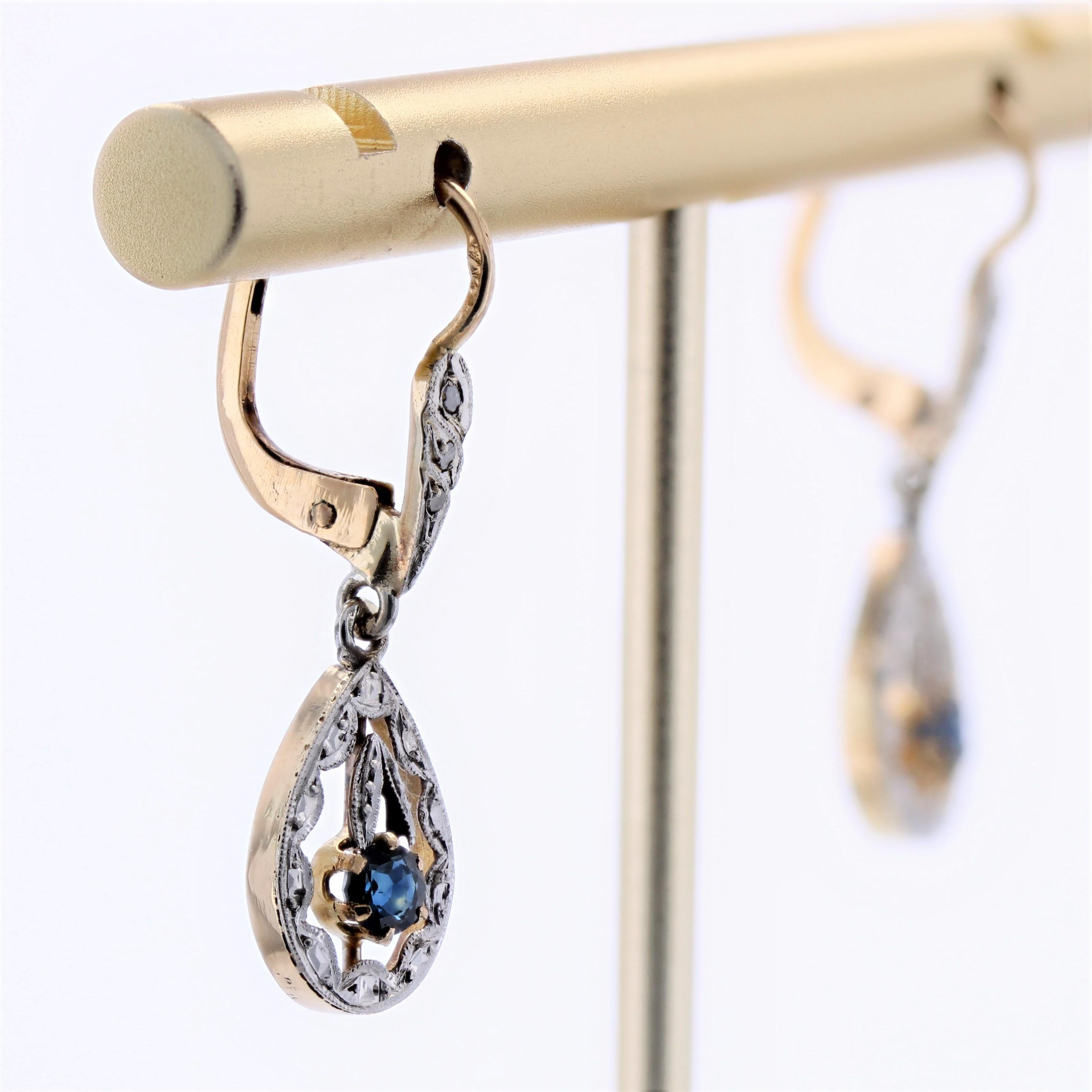 French 1920s Sapphire Diamonds 18 Karat Yellow White Gold Dangle Earrings 2