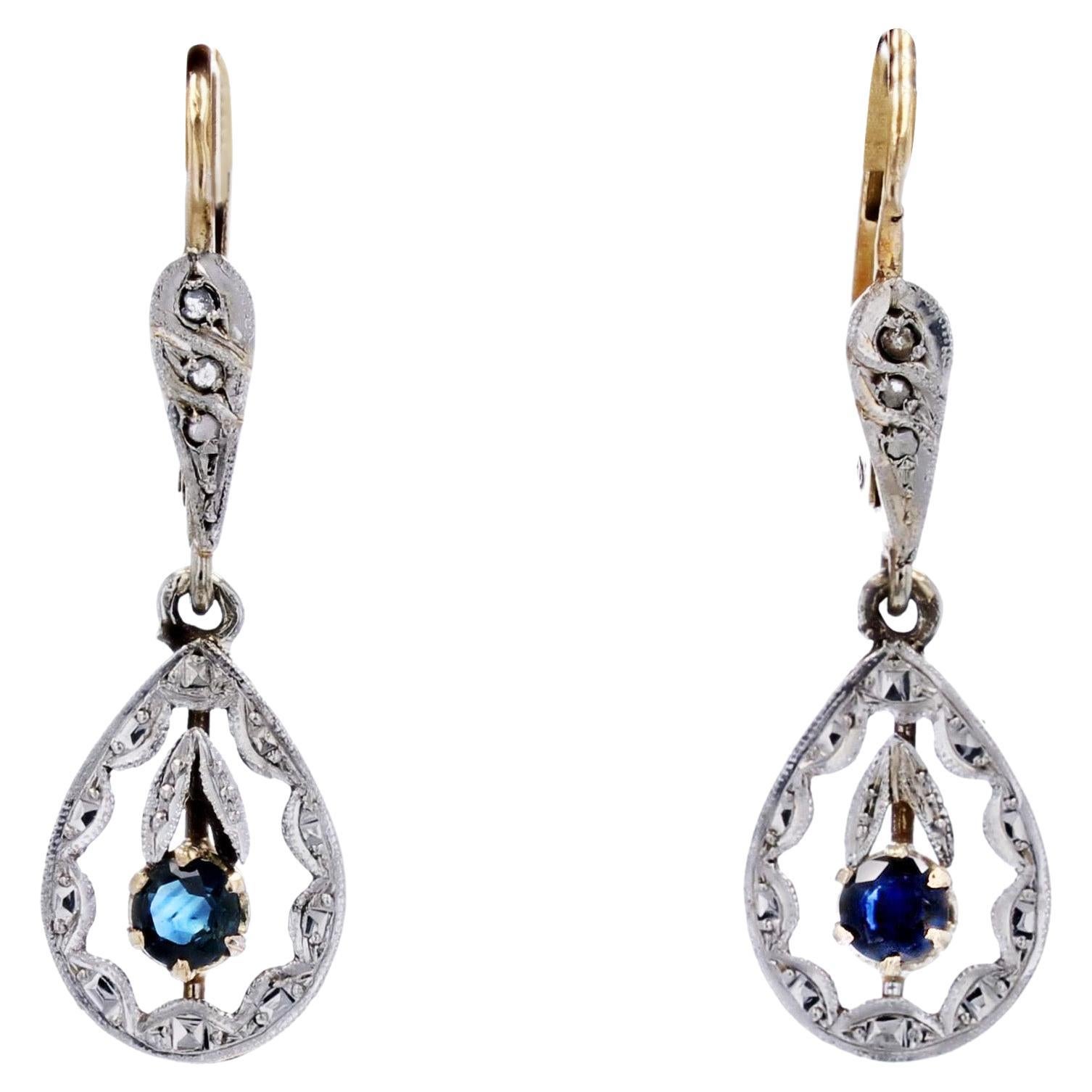 French 1920s Sapphire Diamonds 18 Karat Yellow White Gold Dangle Earrings For Sale