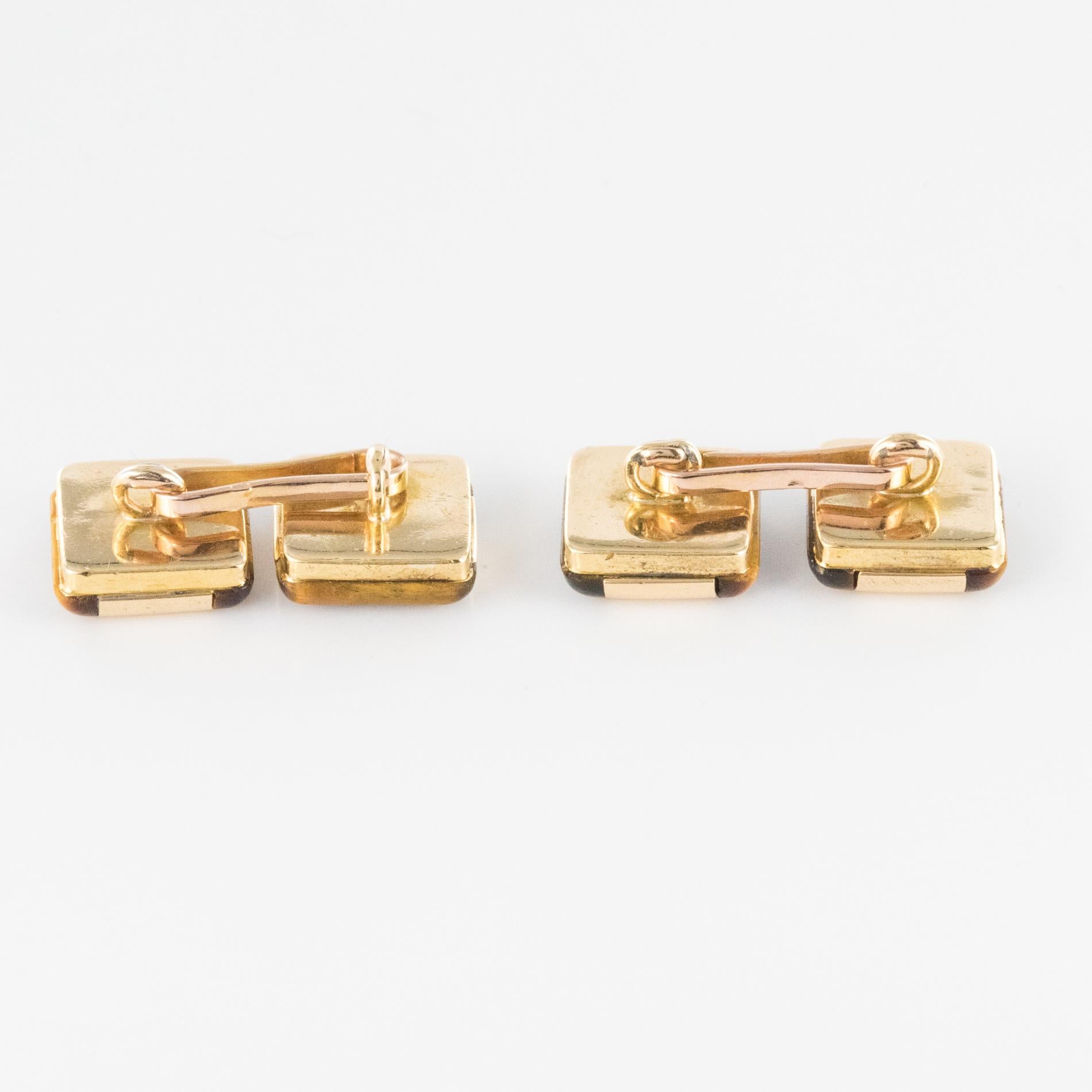 French 1920s Tiger's Eye 18 Karat Yellow Gold Cufflinks For Sale 3