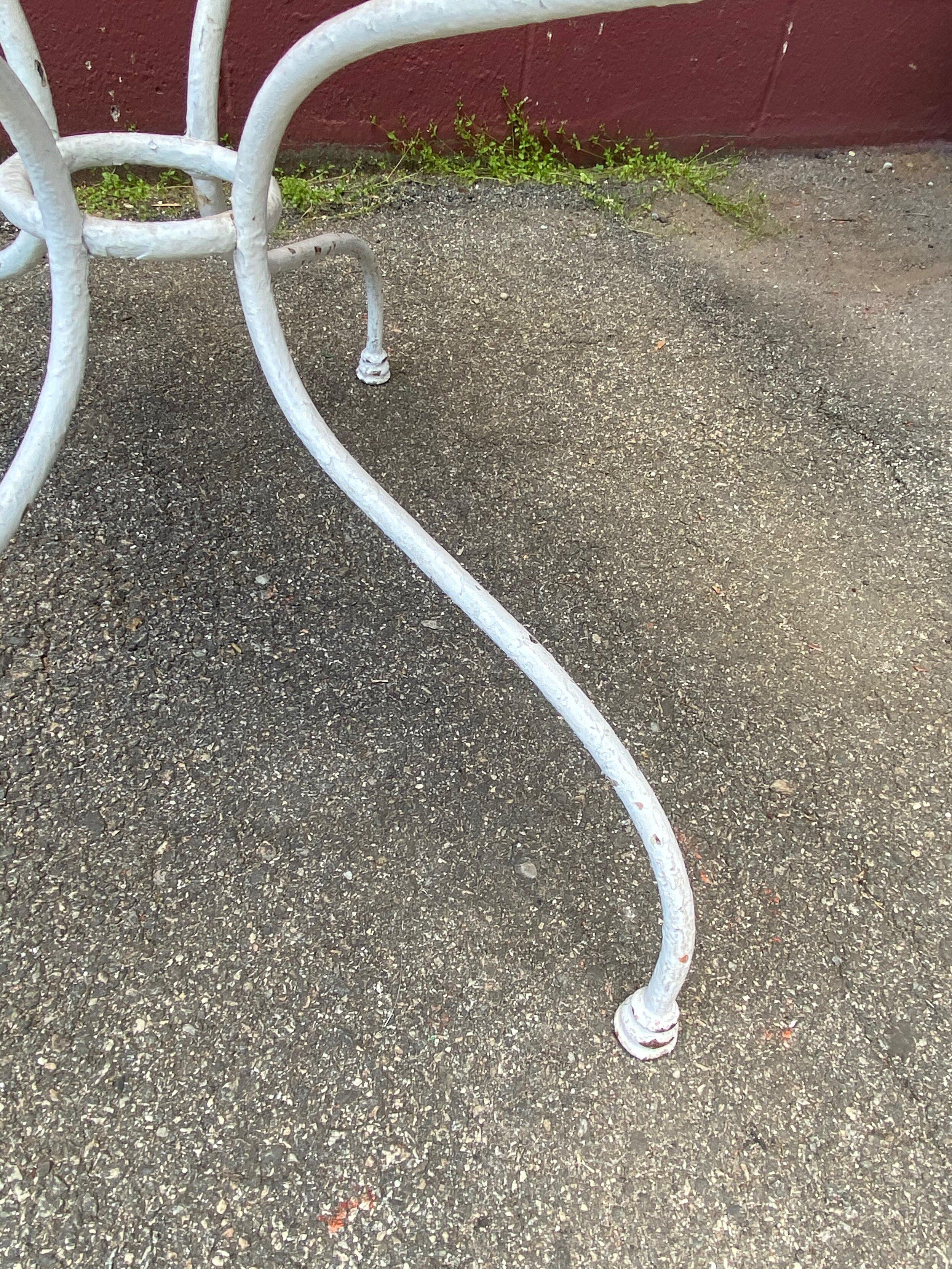 French 1920s White Painted Bistro Table For Sale 4