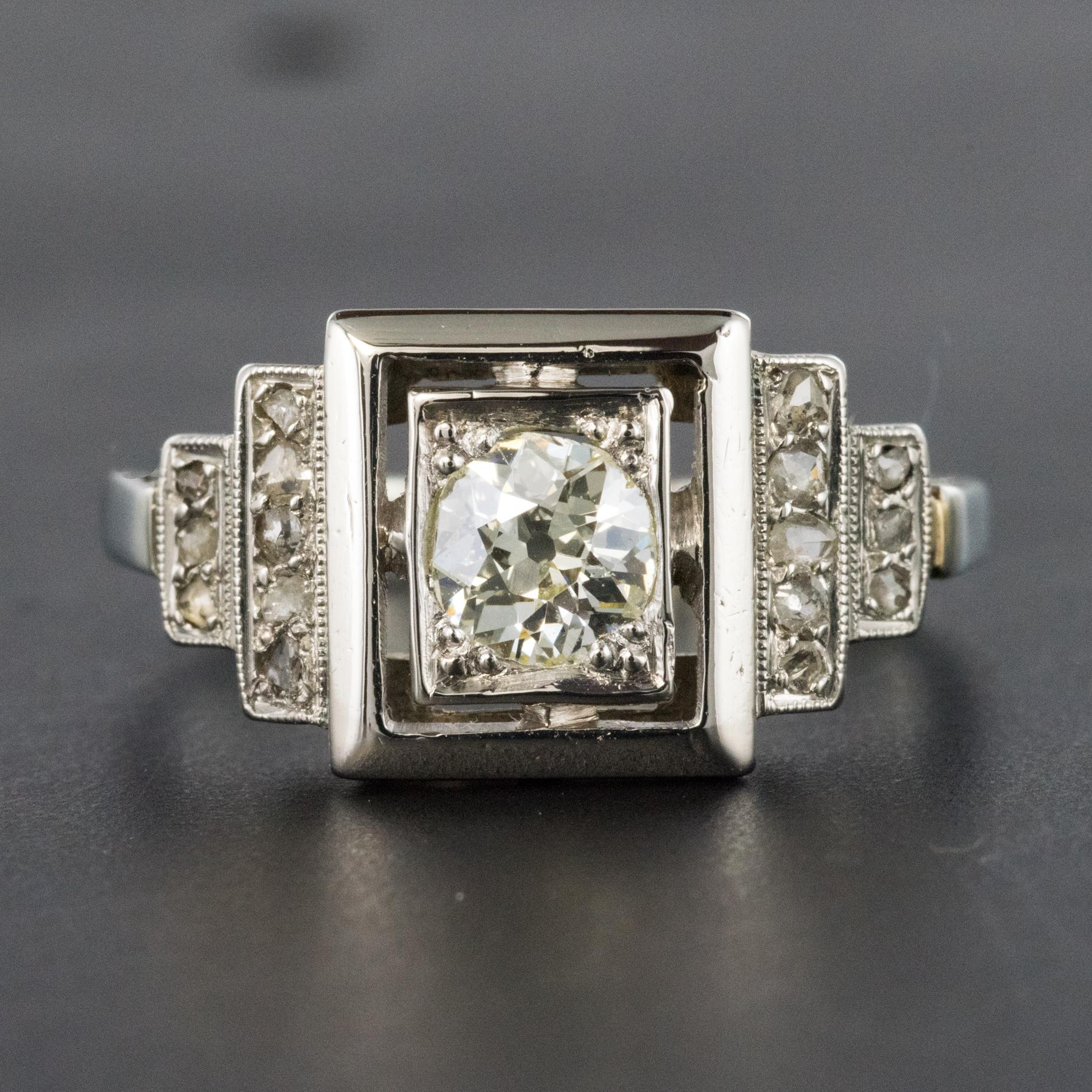 French 1925 Art Deco Platinum 18 Karat White Gold Diamond Ring 3