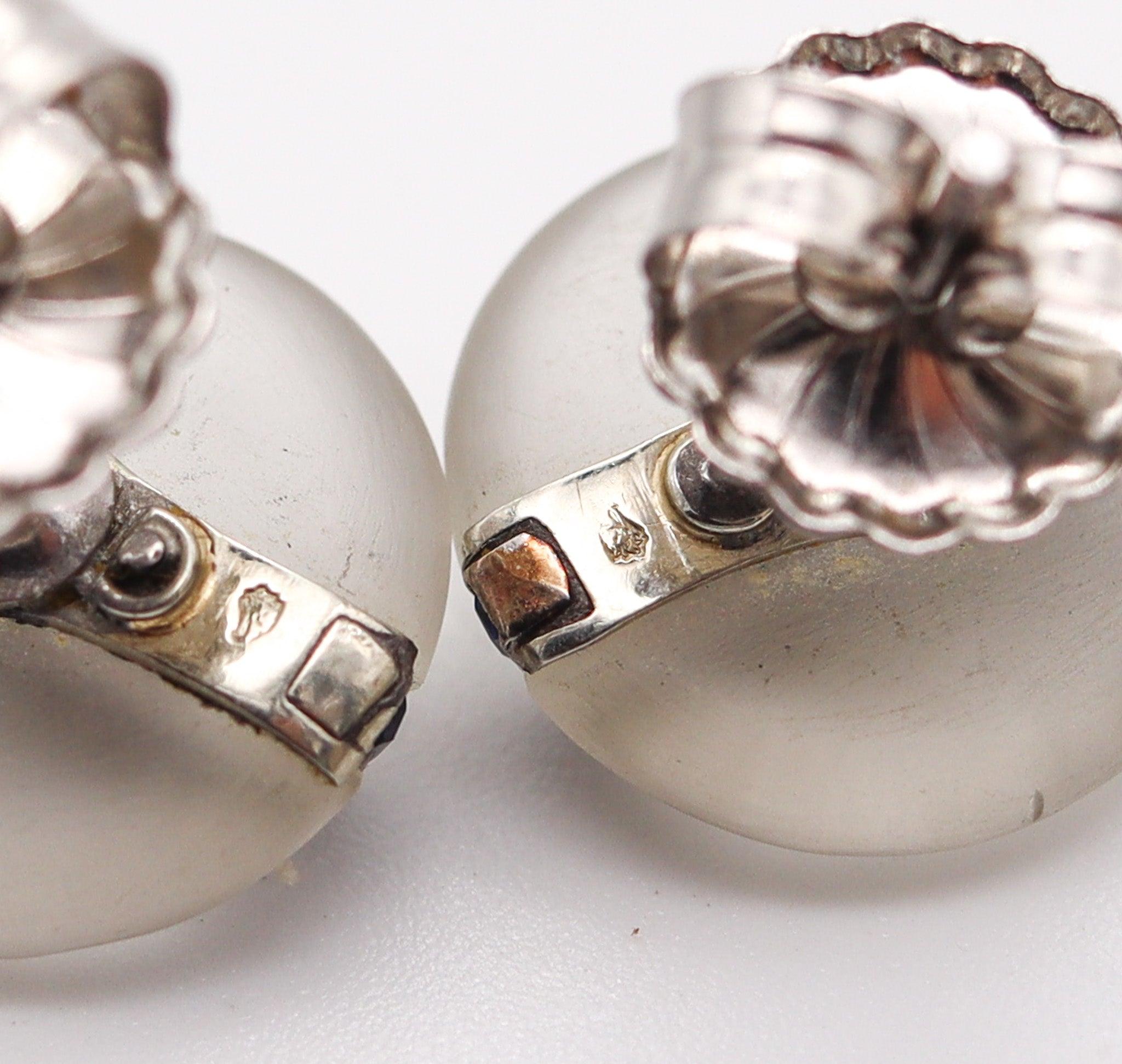 Orecchini con borchie in quarzo roccioso FRANCESE 1925 Art Deco in oro 18Kt con zaffiri in vendita 1