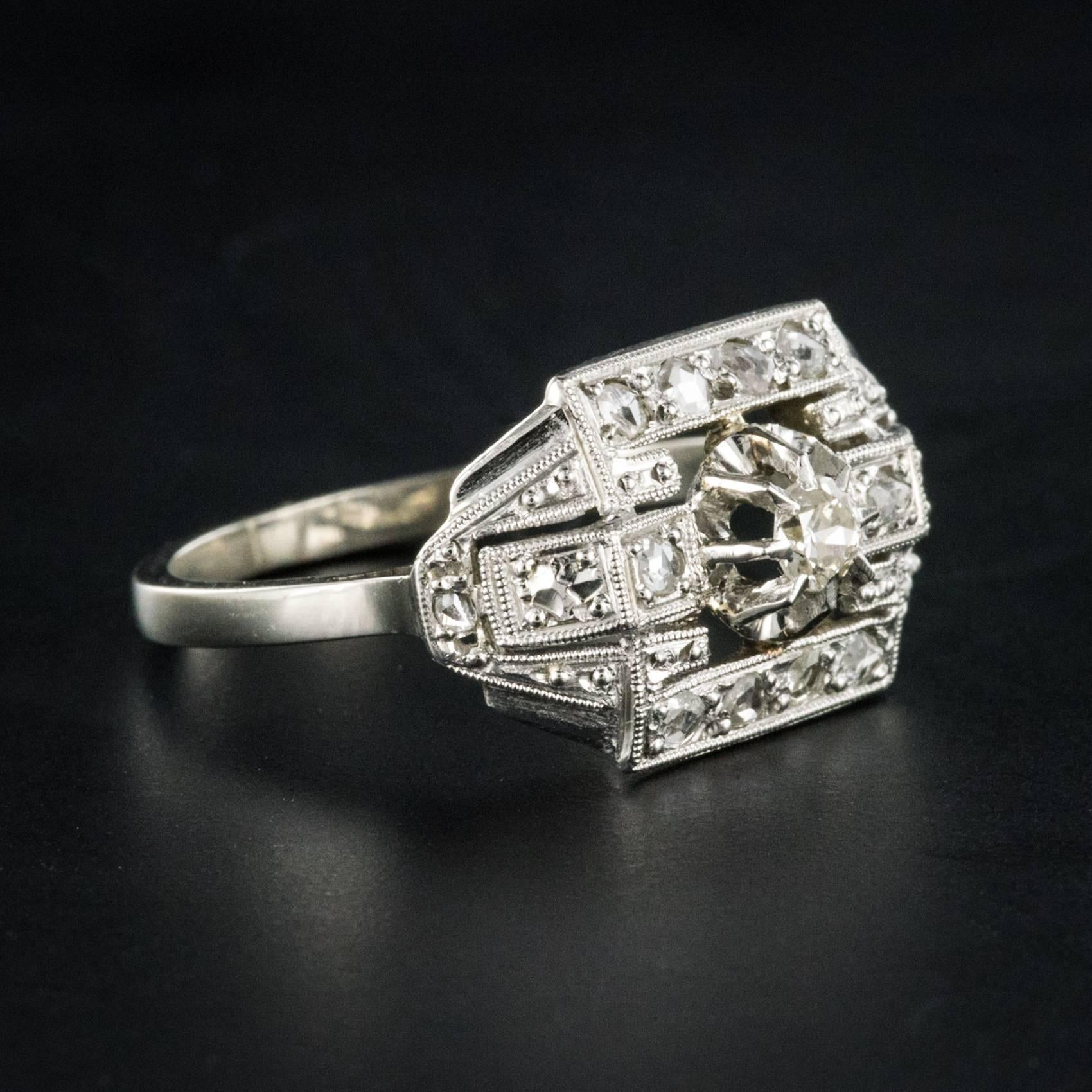 French 1925 Platinum 18 Karat White Gold Diamond Art Deco Ring 3