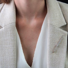 Broche Art déco française 1925s Diamants Or jaune 18 carats Platine Bar Broche