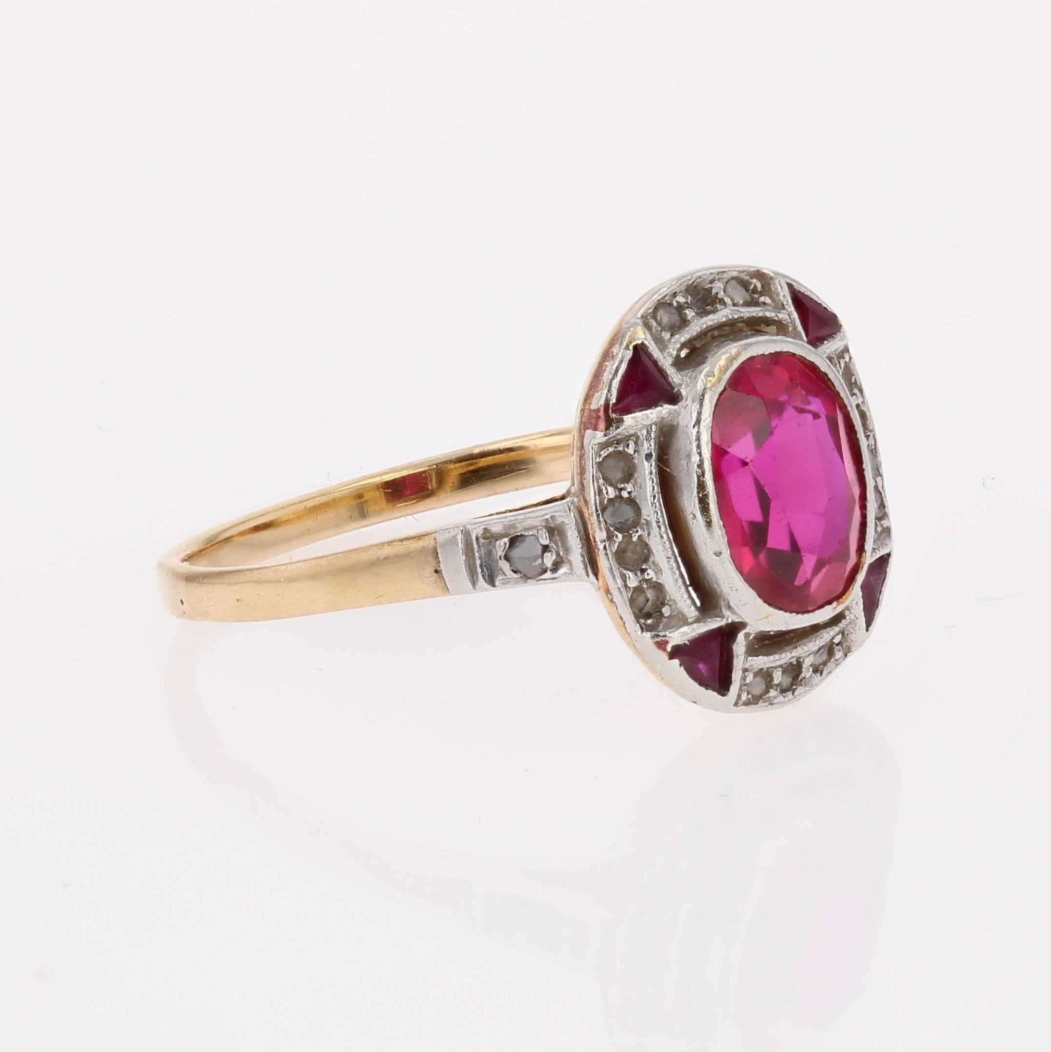 French 1925s Art Deco Diamonds Verneuil Ruby 18 Karat Yellow Gold Ring In condizioni buone in vendita a Poitiers, FR