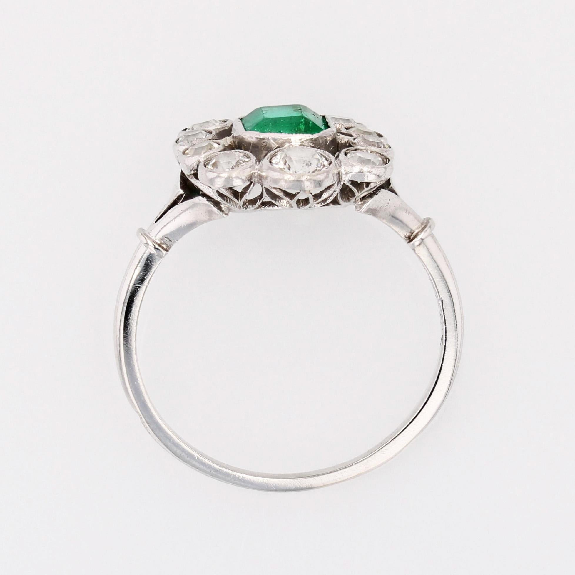 French 1925s Art Deco Emerald Diamonds Platinum Daisy Ring For Sale 9