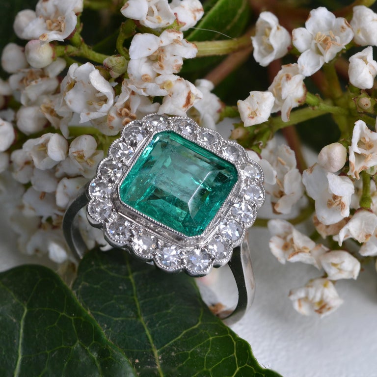 French 1925s Art Deco Insignificant Colombian Emerald Diamond Platinum Ring For Sale 12